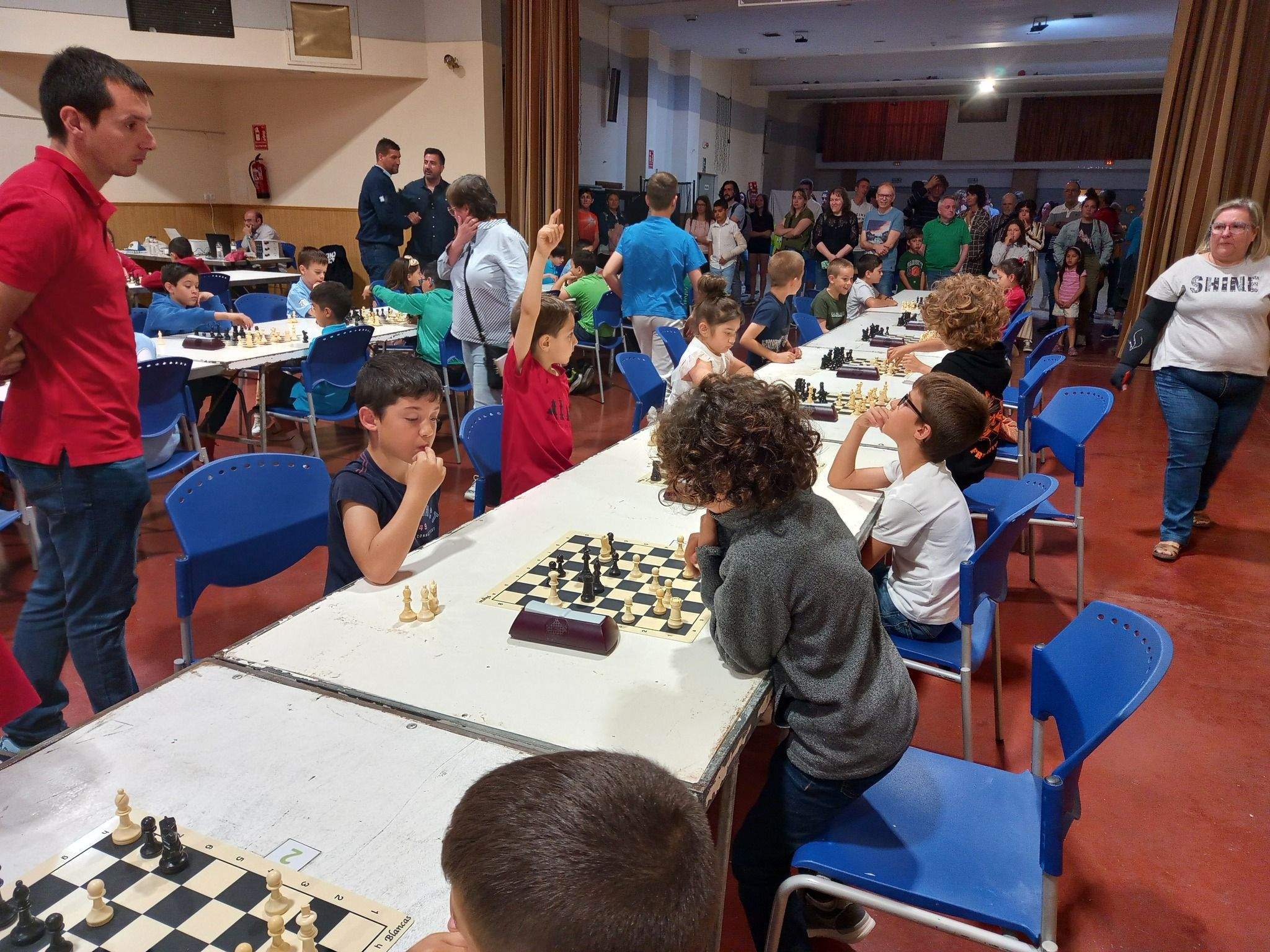 Gran participación en el Torneo Escolar de Ajedrez Villa de Binéfar