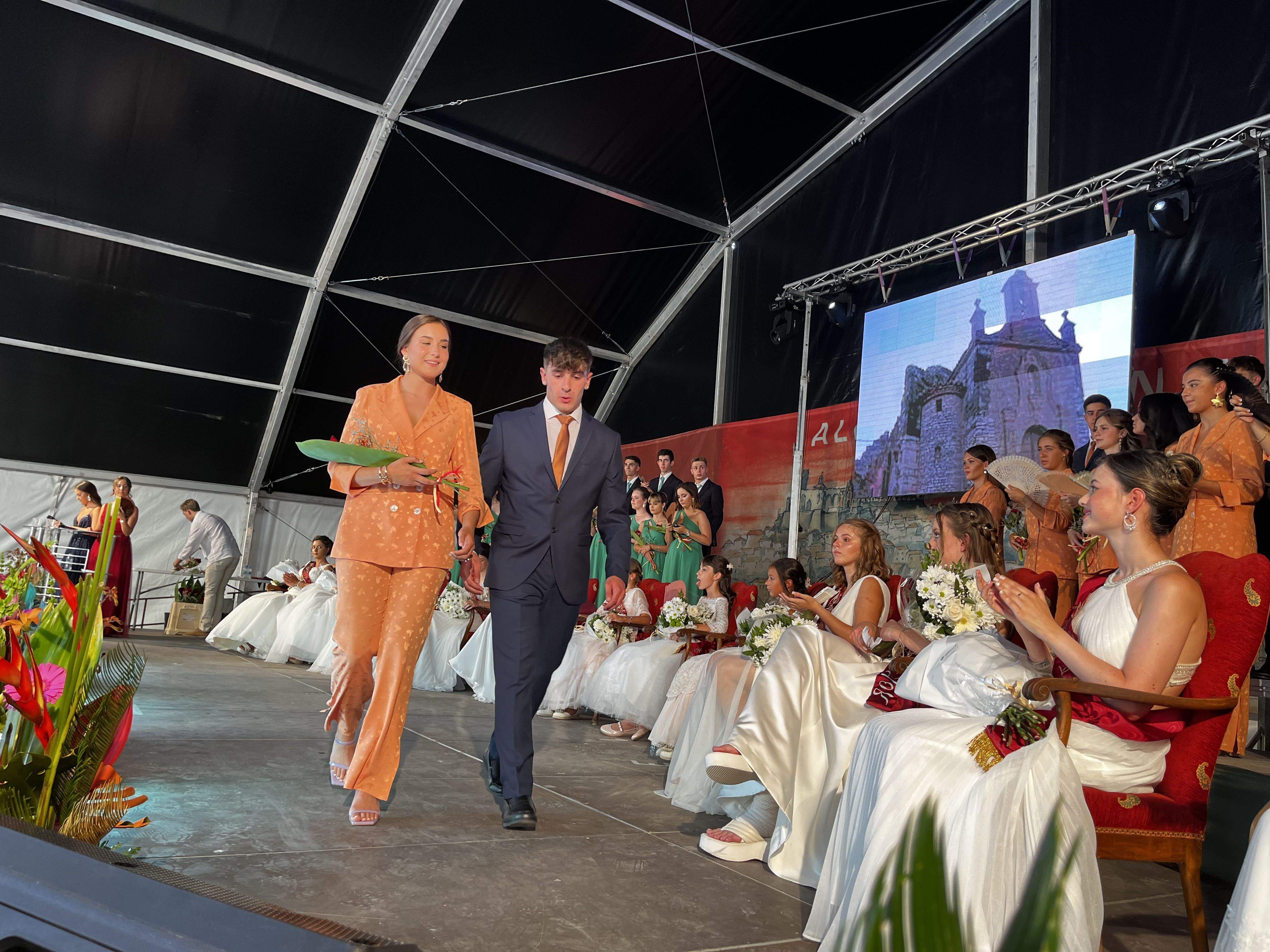 Quintos y quintas de 2021 de Almudévar. Foto Mercedes Manterola