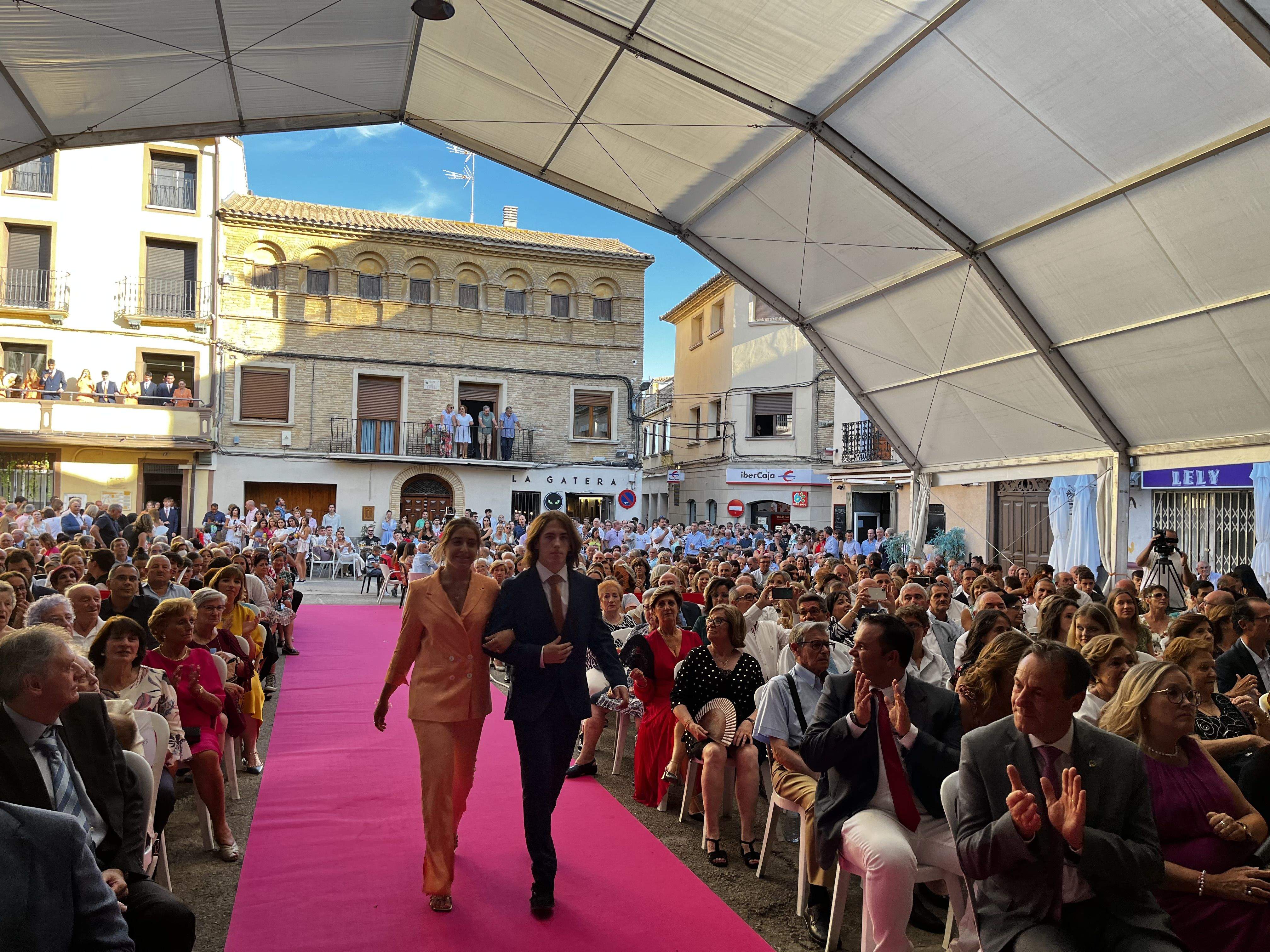 Quintos y quintas de 2021 de Almudévar. Foto Mercedes Manterola