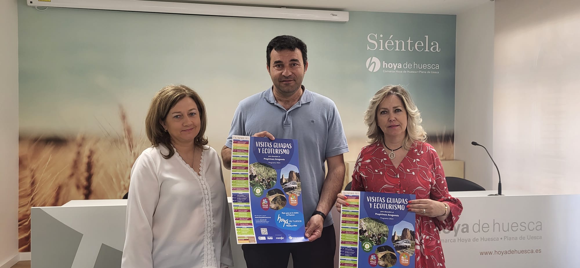 Blanco, Orós y Calvo, en la presentación de la nueva edición de "Visitas Guiadas y Ecoturismo".