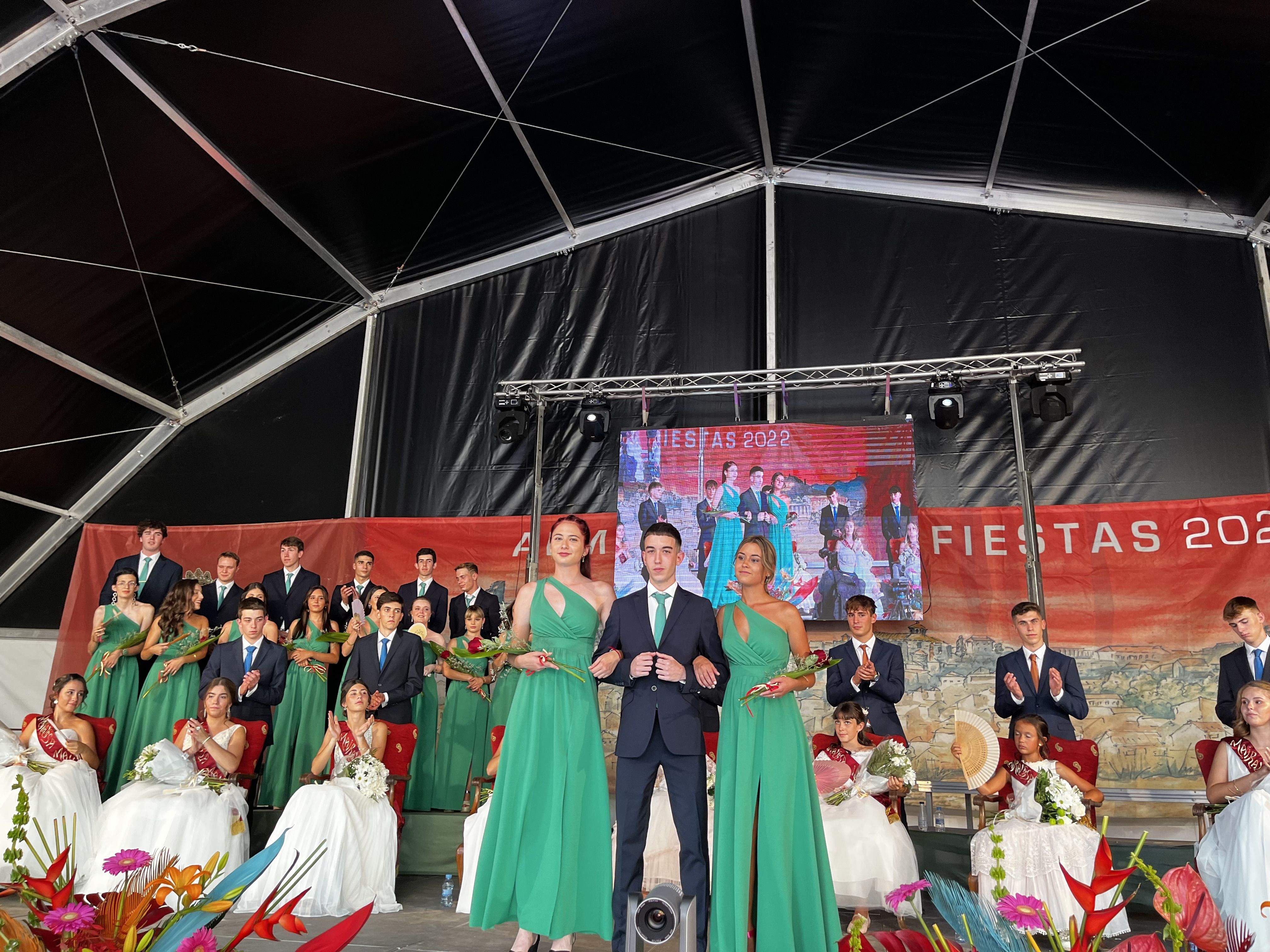 Quintos y quintas de 2020 de Almudévar. Foto Mercedes Manterola