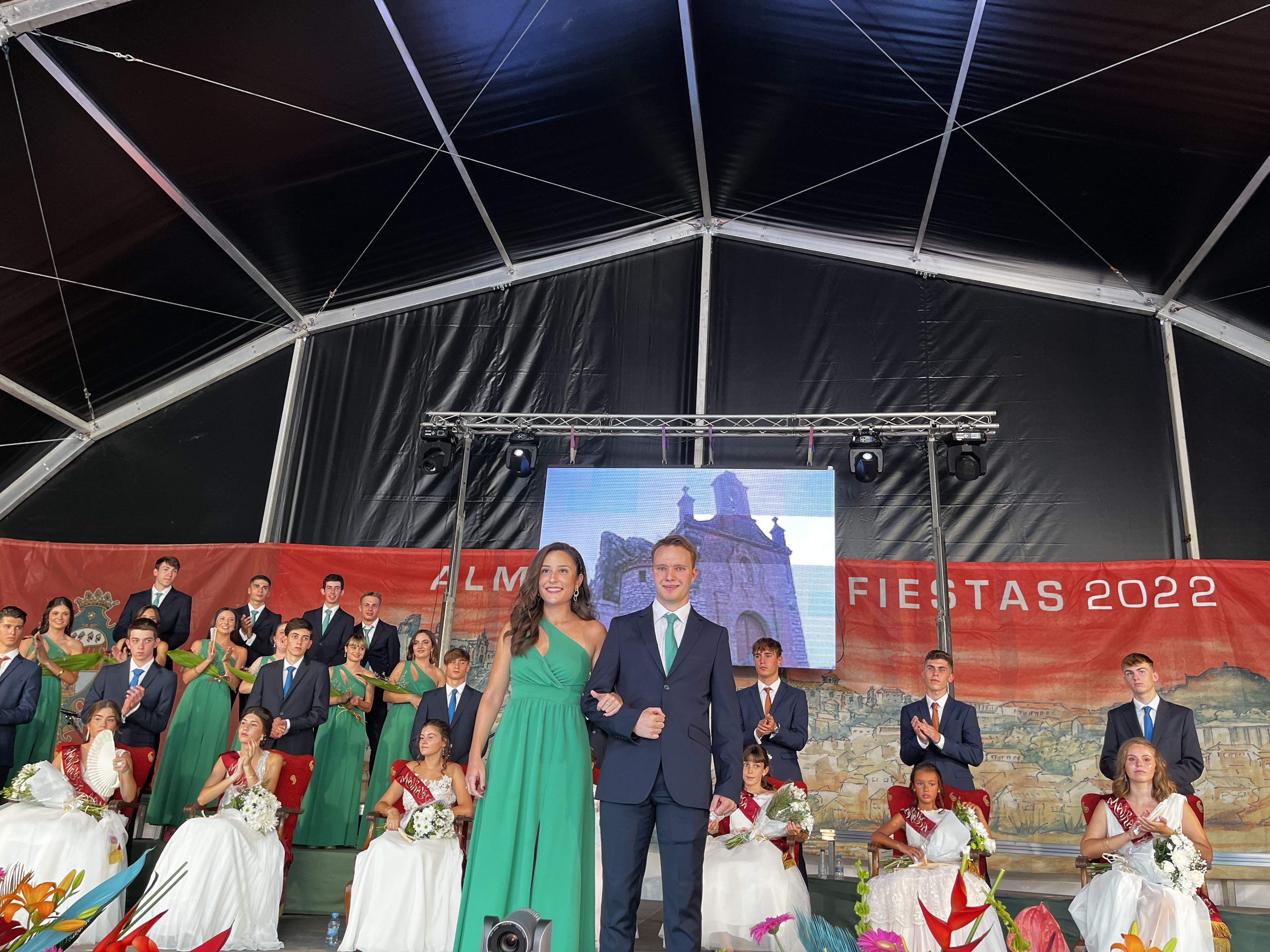 Quintos y quintas de 2020 de Almudévar. Foto Mercedes Manterola