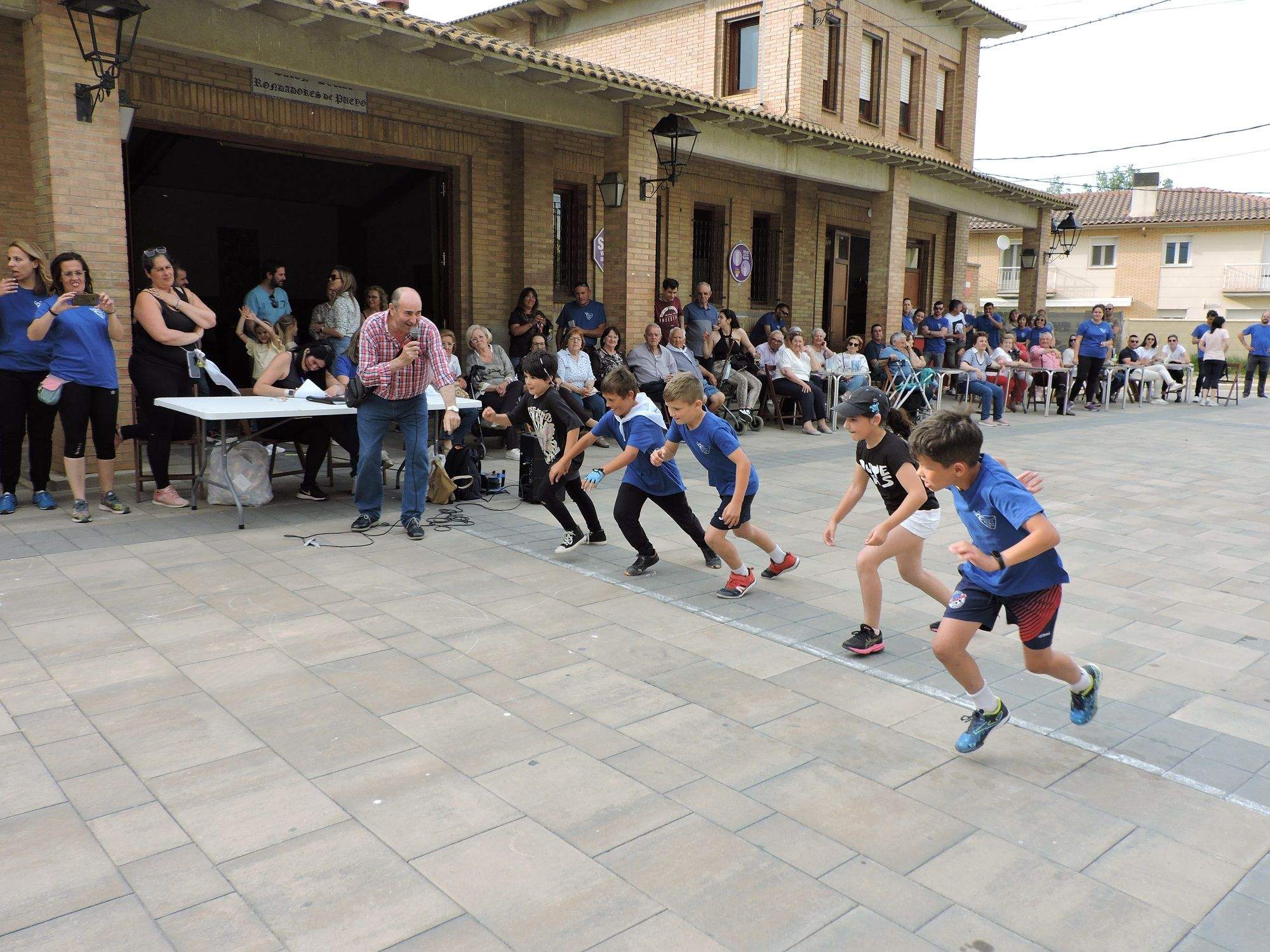 Memorial Ángel Mur de Pueyo de Santa Cruz.