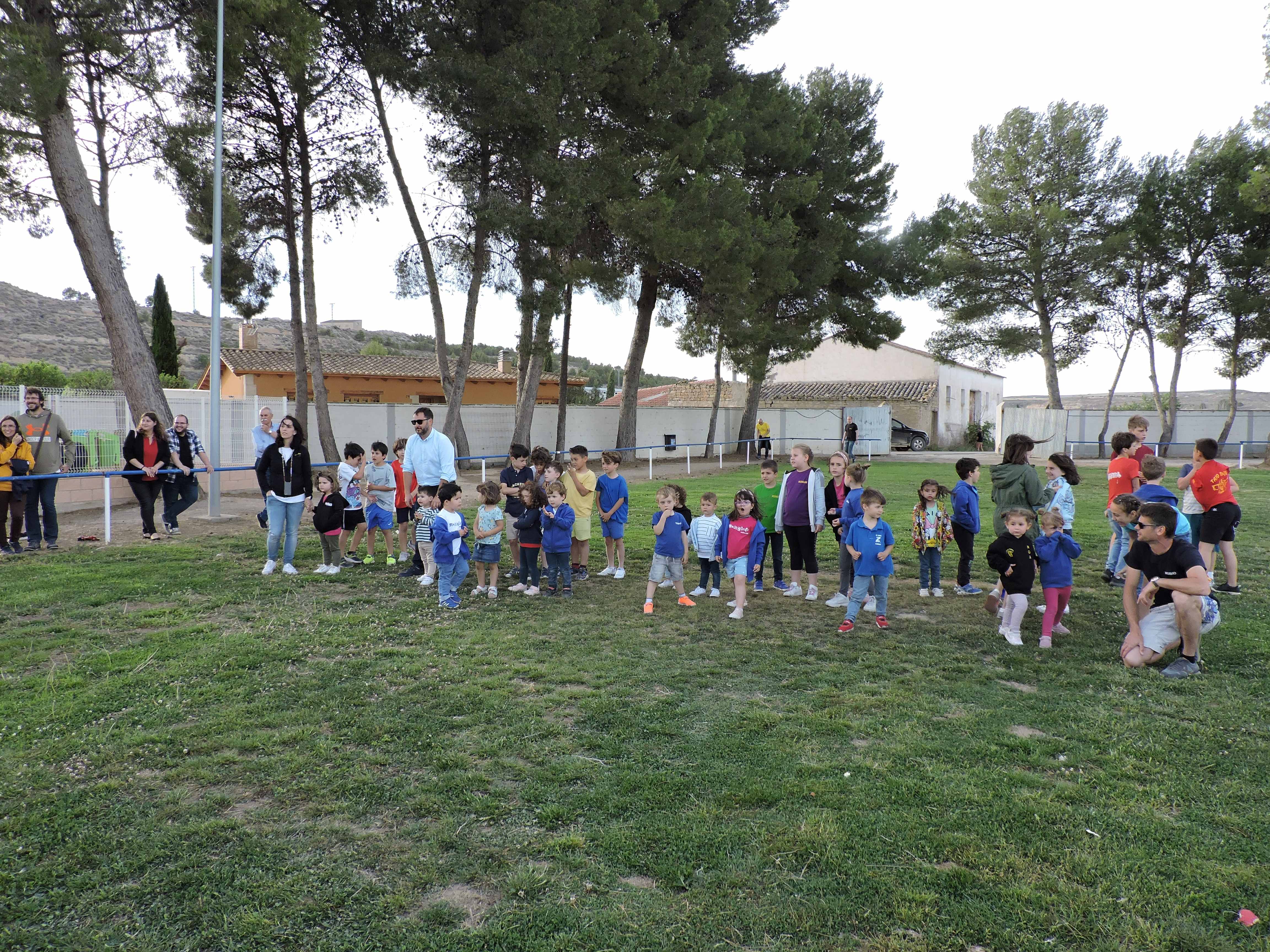 Niños hasta 4 años preparados para correr