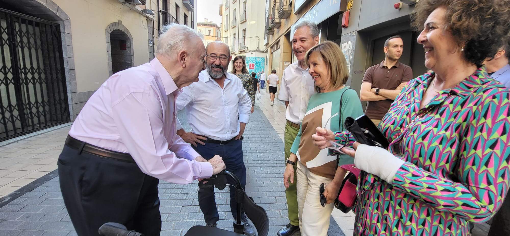 Homenaje a Ángel Mompradé y Lourdes Viñuales