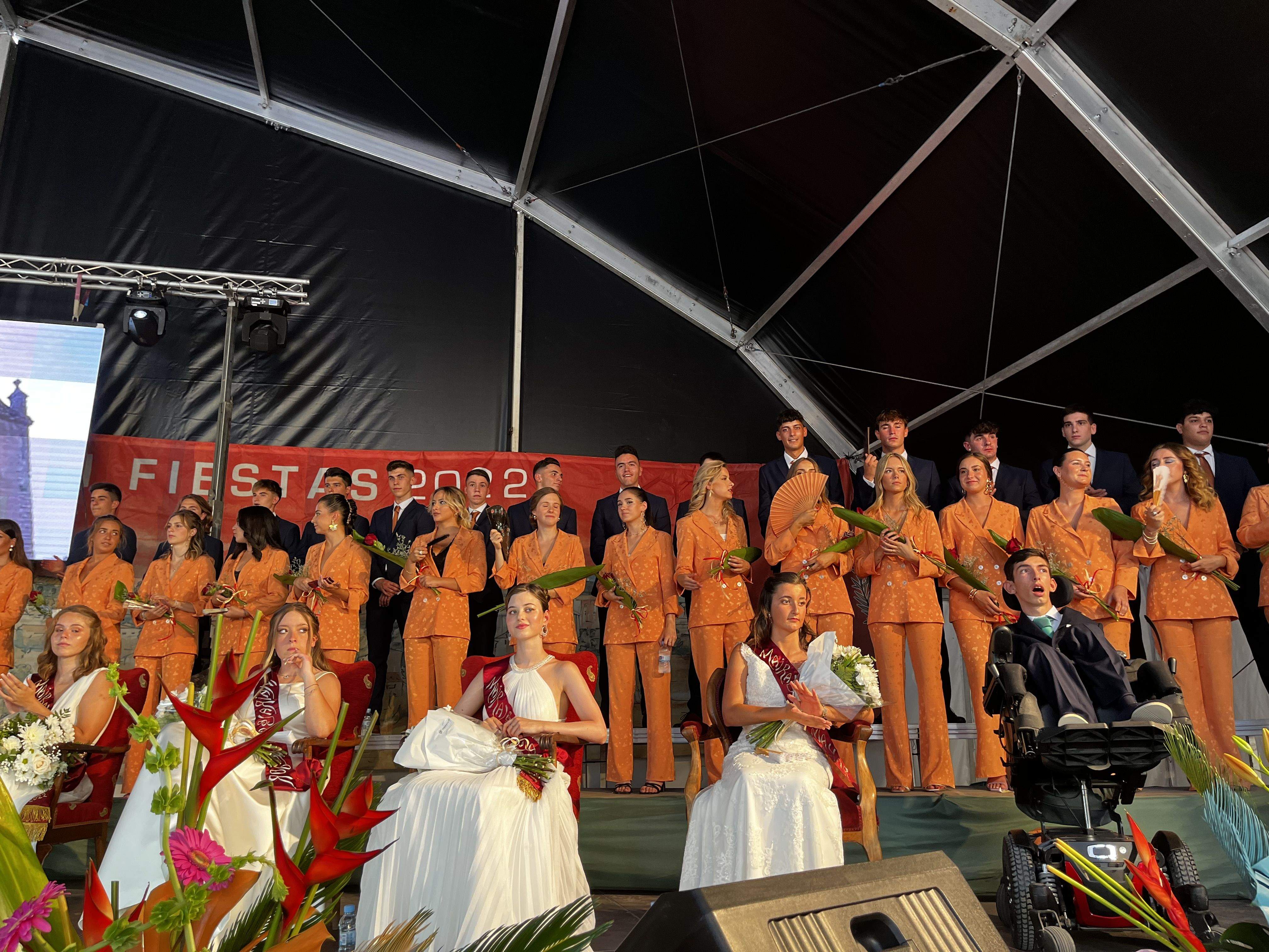 Mairalesas, quintos y quintas de Almudévar. Foto Mercedes Manterola