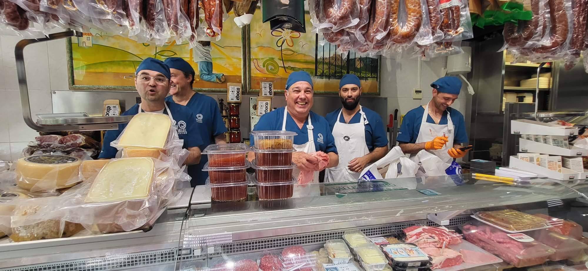 25º aniversario de la Carnicería Miguel Escuer. Foto Javier García Antón