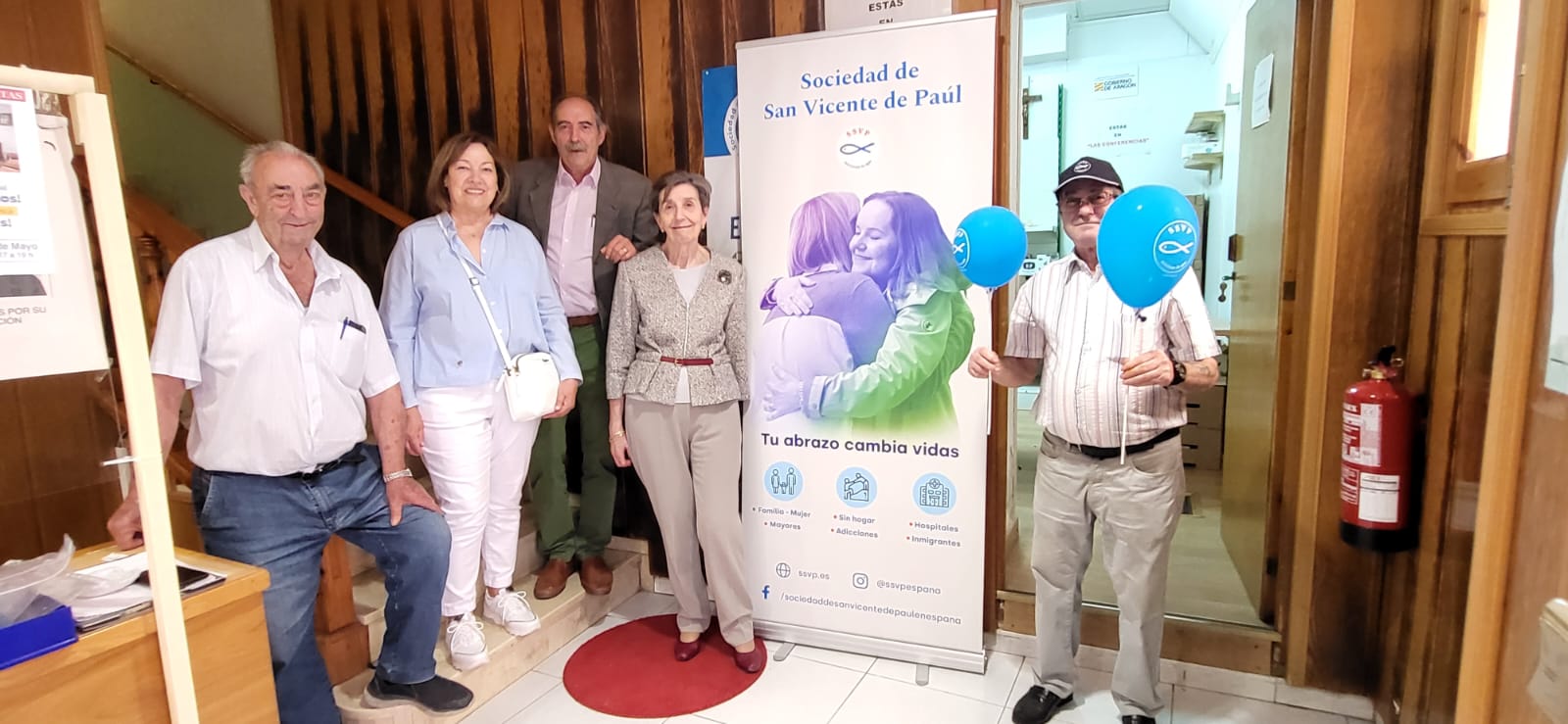 Directivos y voluntarios de la Sociedad de San Vicente de Paúl en Huesca
