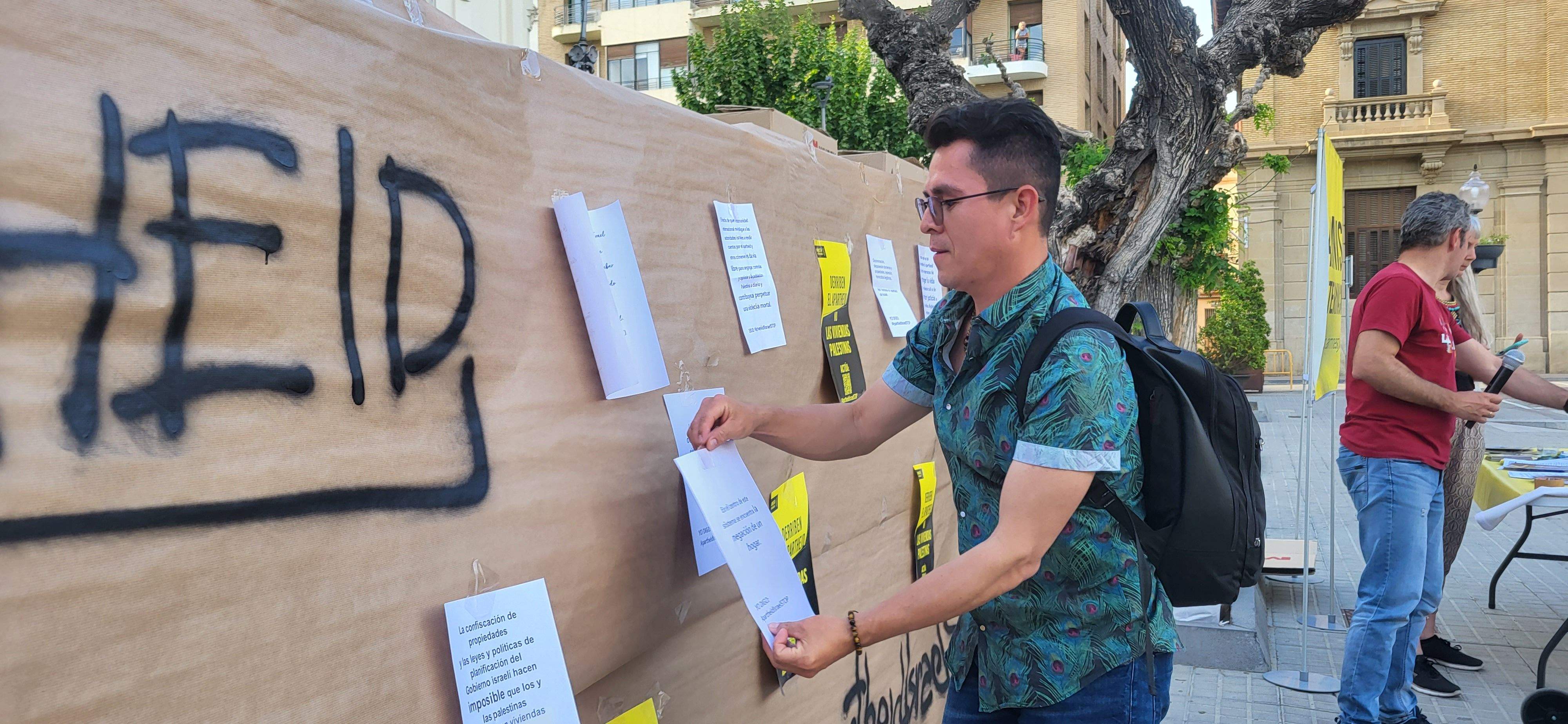 Acto de Amnistía Internacional Huesca, contra el aparheid de Israel a Palestina. Foto Myriam Martínez