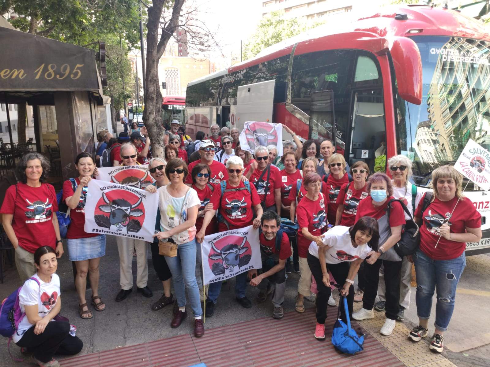 Manifestación en Zaragoza por la protección de Canal Roya. Foto: Isabel Arilla