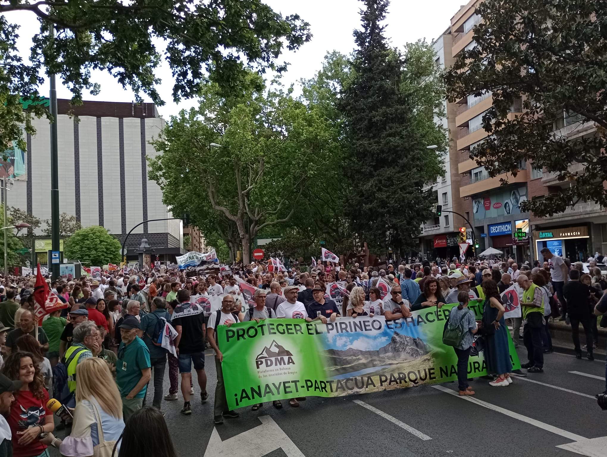 Manifestación en Zaragoza por la protección de Canal Roya. Foto: Isabel Arilla