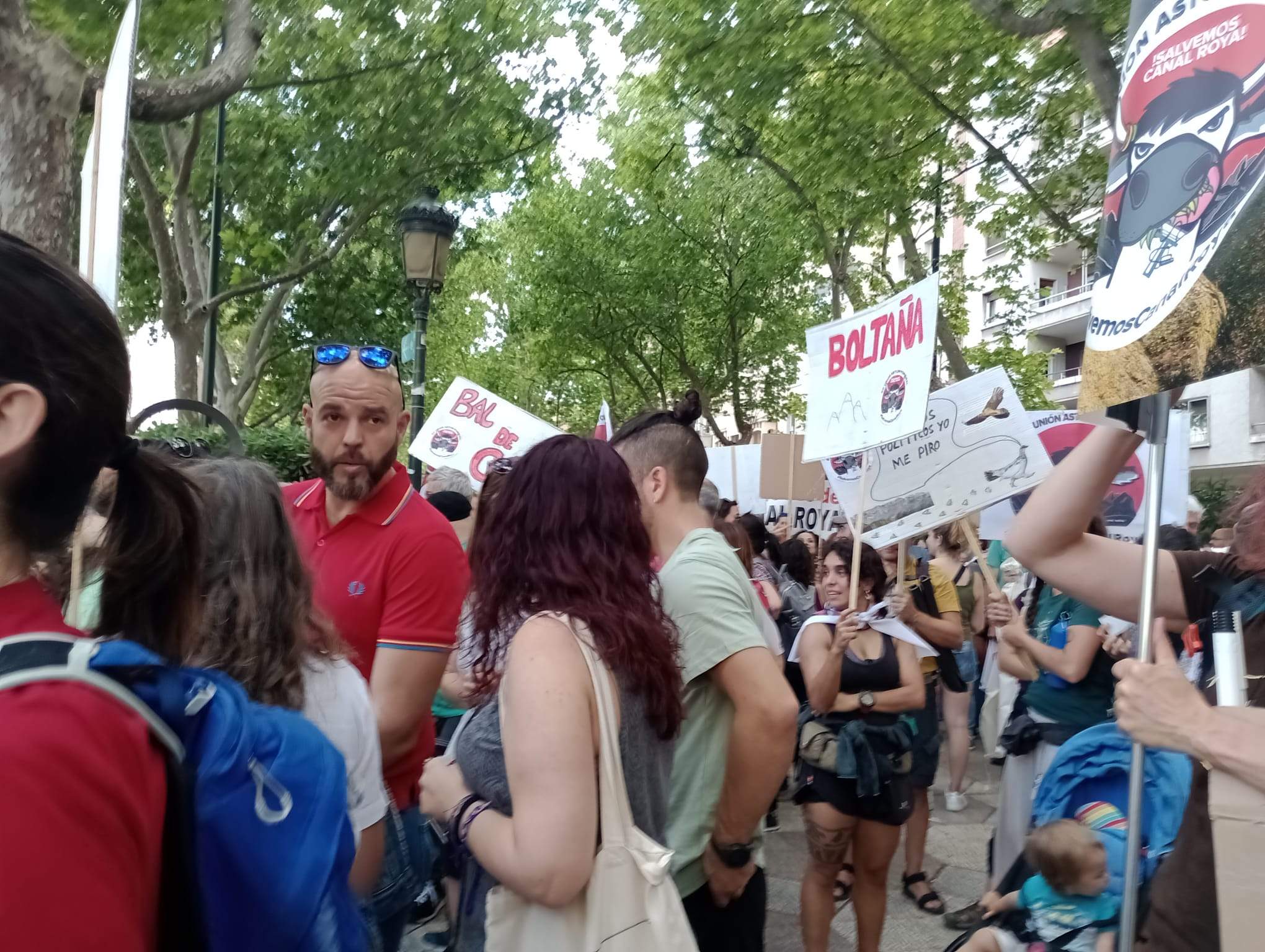 Manifestación en Zaragoza por la protección de Canal Roya. Foto: Isabel Arilla