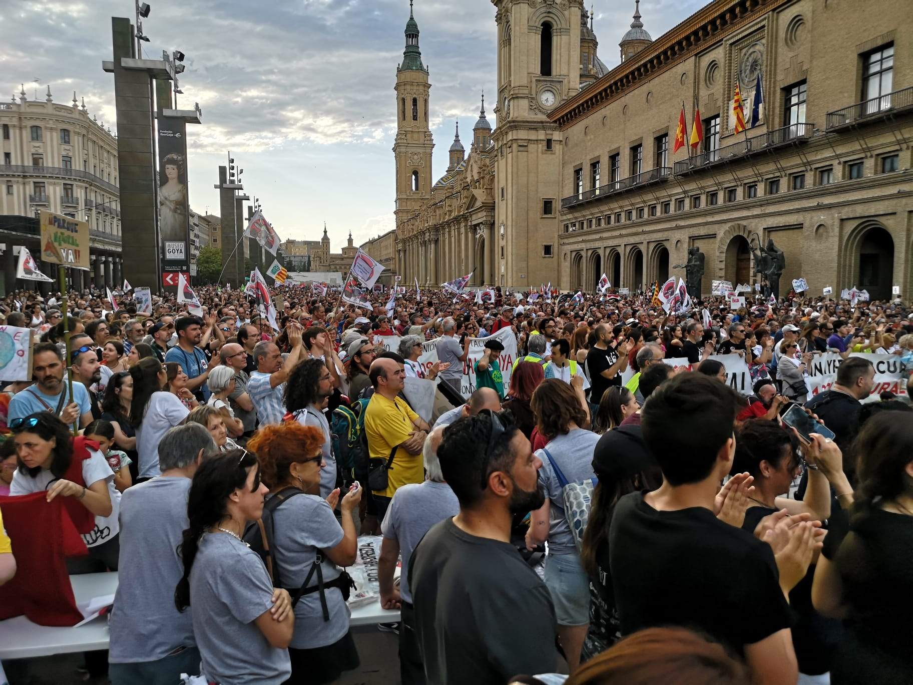 Manifestación en Zaragoza por la protección de Canal Roya. Foto: Marian Bandrés