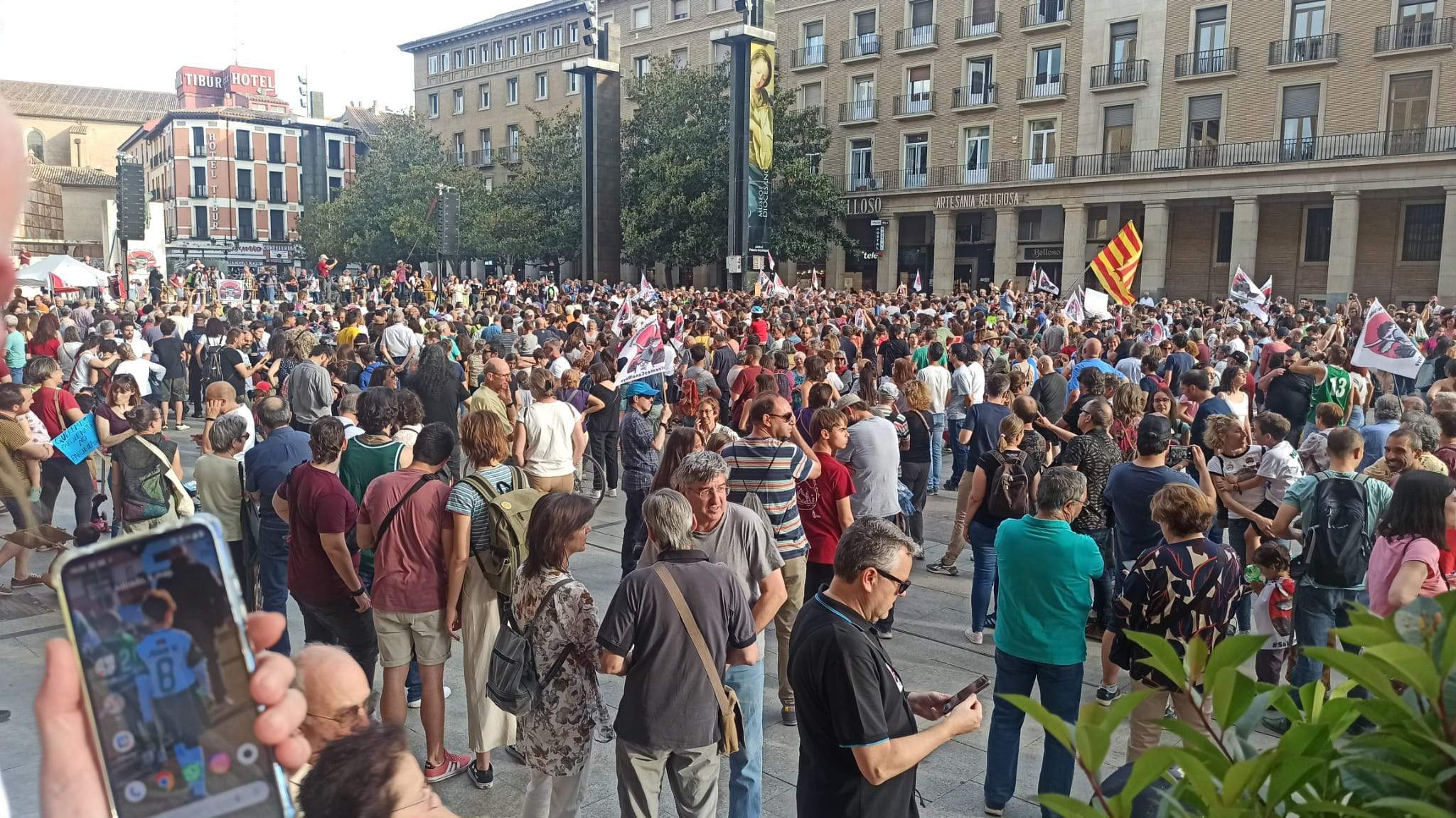 Manifestación en Zaragoza por la protección de Canal Roya.