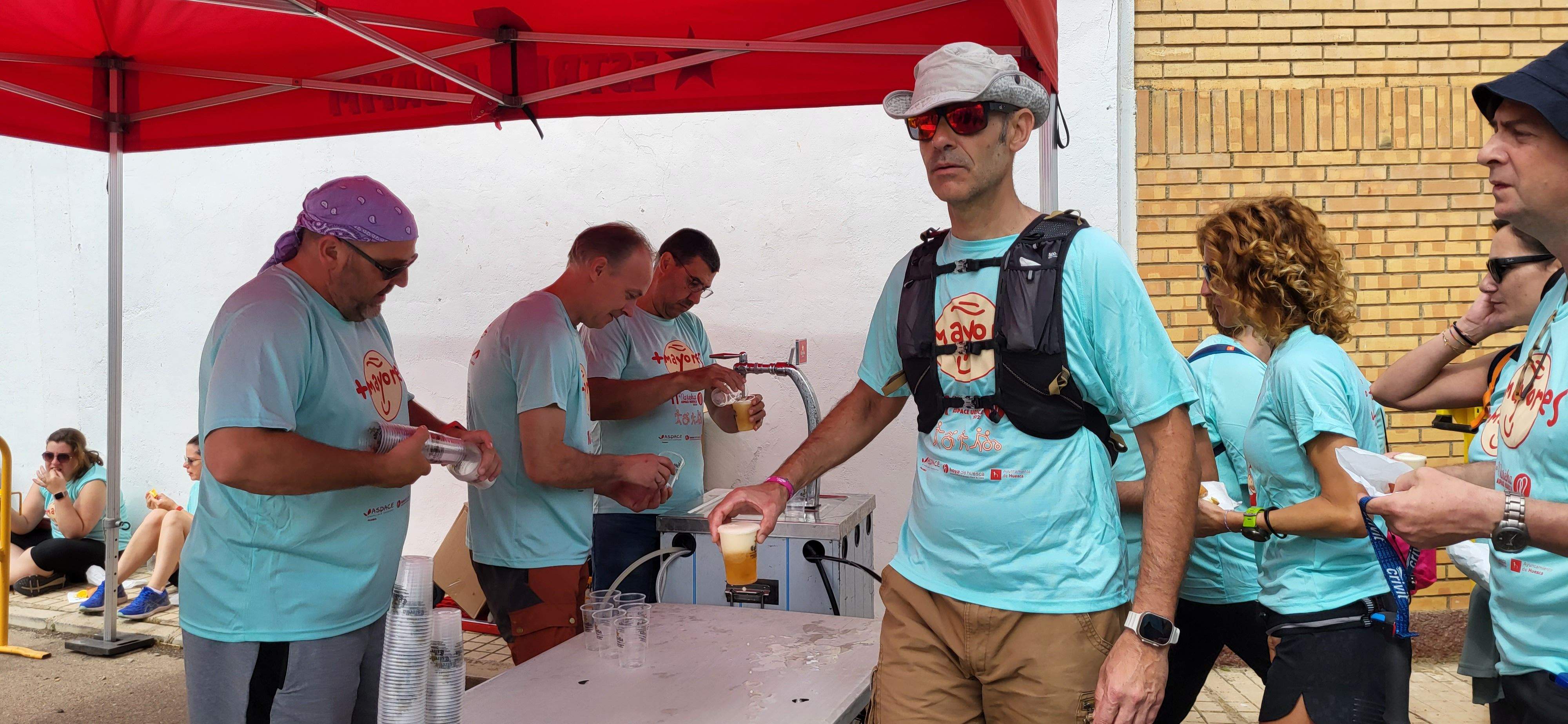 La Marcha Aspace en el avituallamiento de Banariés. Foto: Mercedes Manterola