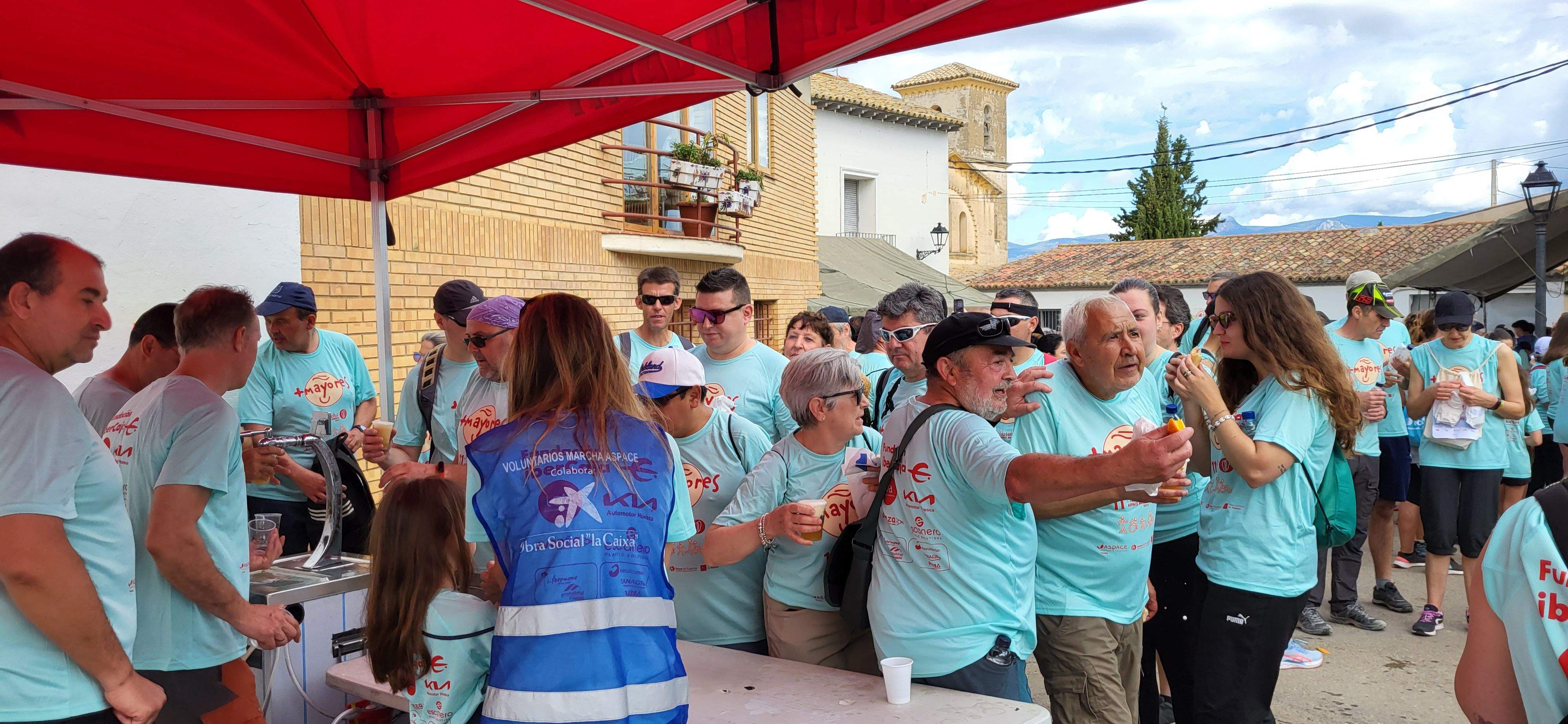 La Marcha Aspace en el avituallamiento de Banariés. Foto: Mercedes Manterola