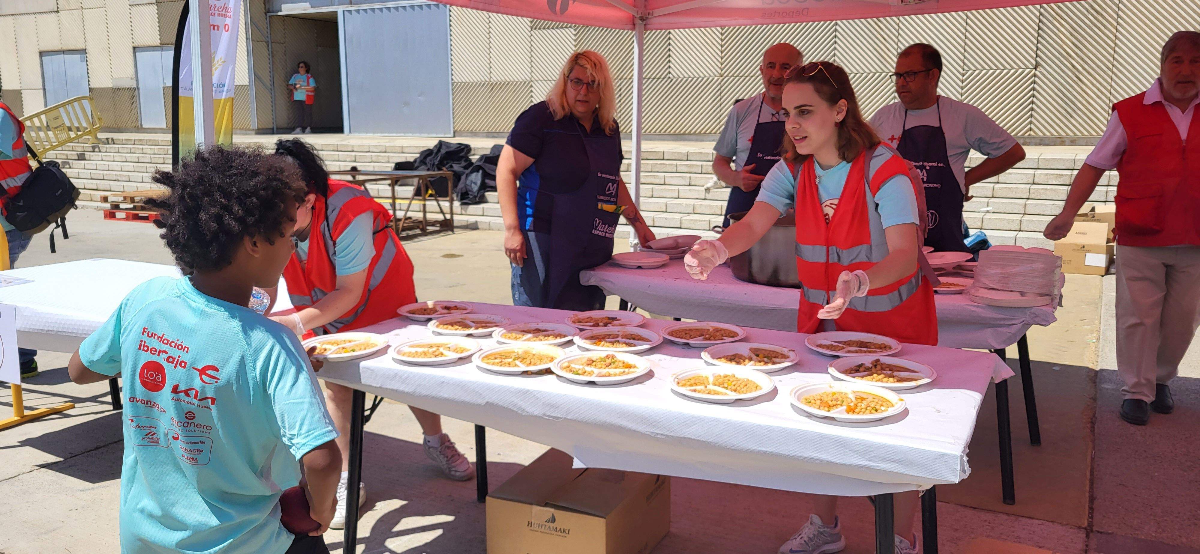 Hora de comer y reponer fuerzas. Foto Myriam Martínez