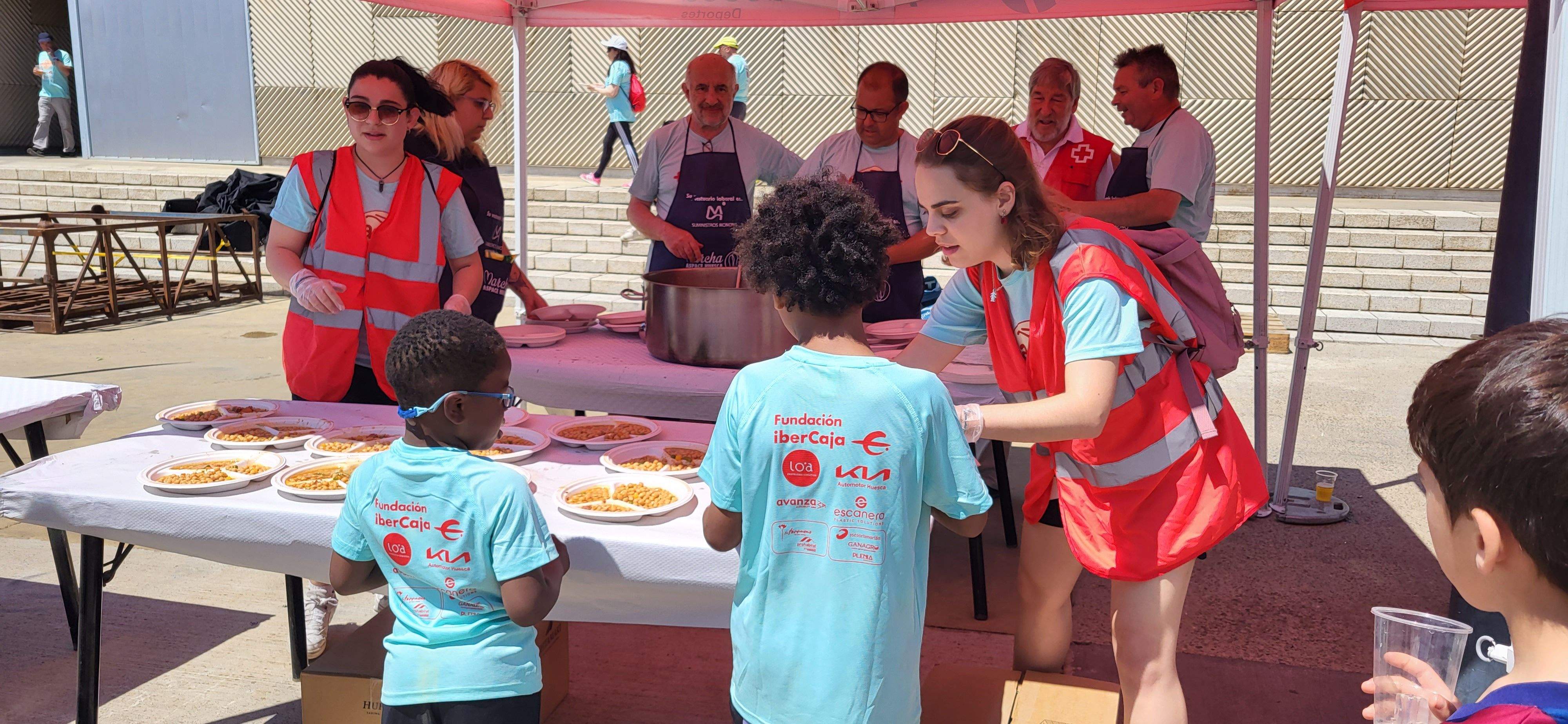 Hora de comer y reponer fuerzas. Foto Myriam Martínez