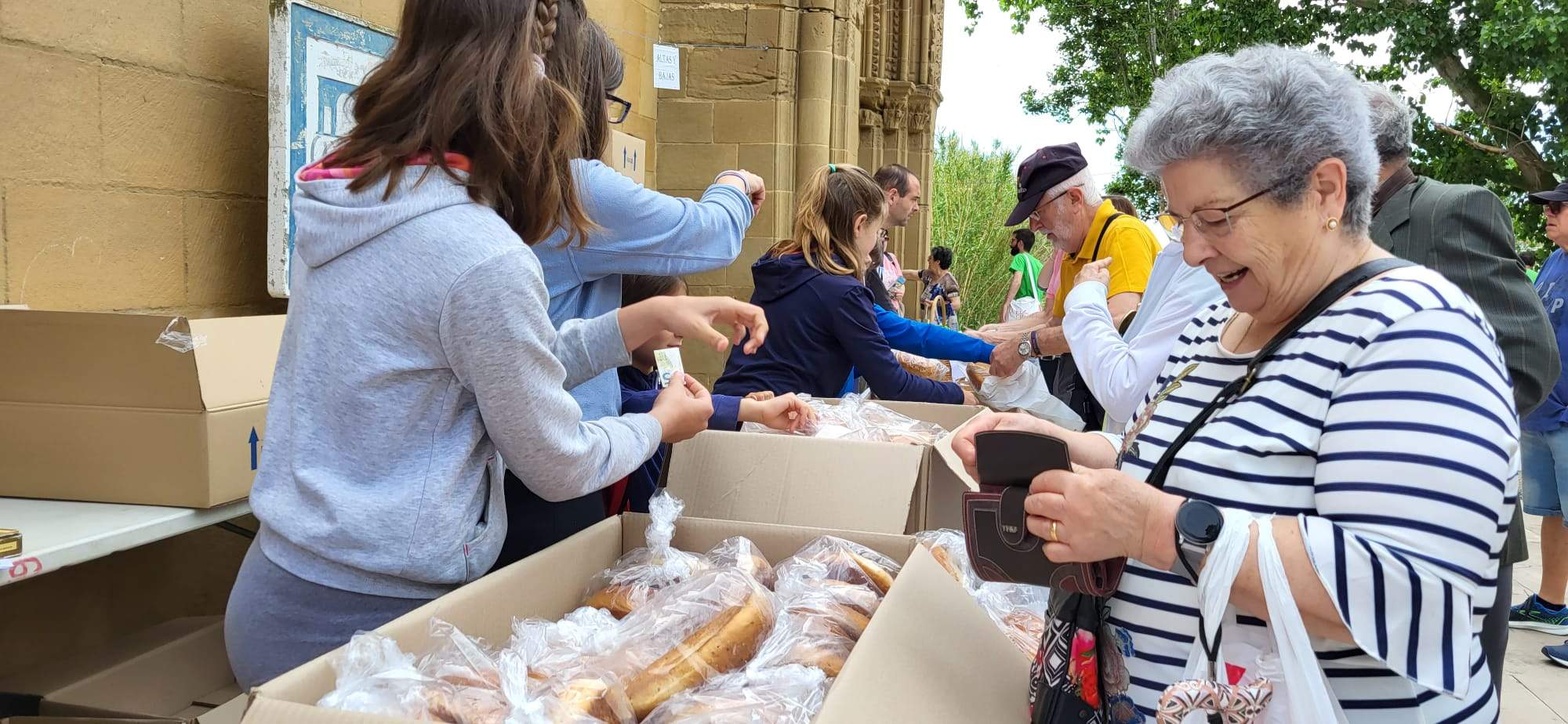 Romería de Nuestra Señora de Salas y de la Huerta en Huesca. Foto Javier García Antón