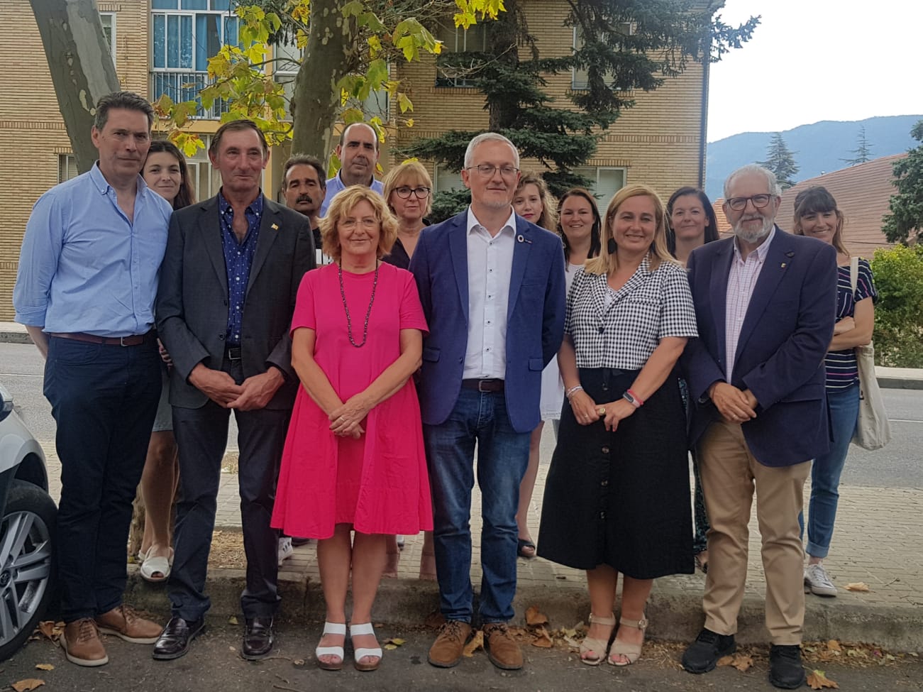 La consejera María Victoria Broto visita los pisos sociales que gestiona la Fundación Thomas de Sabba