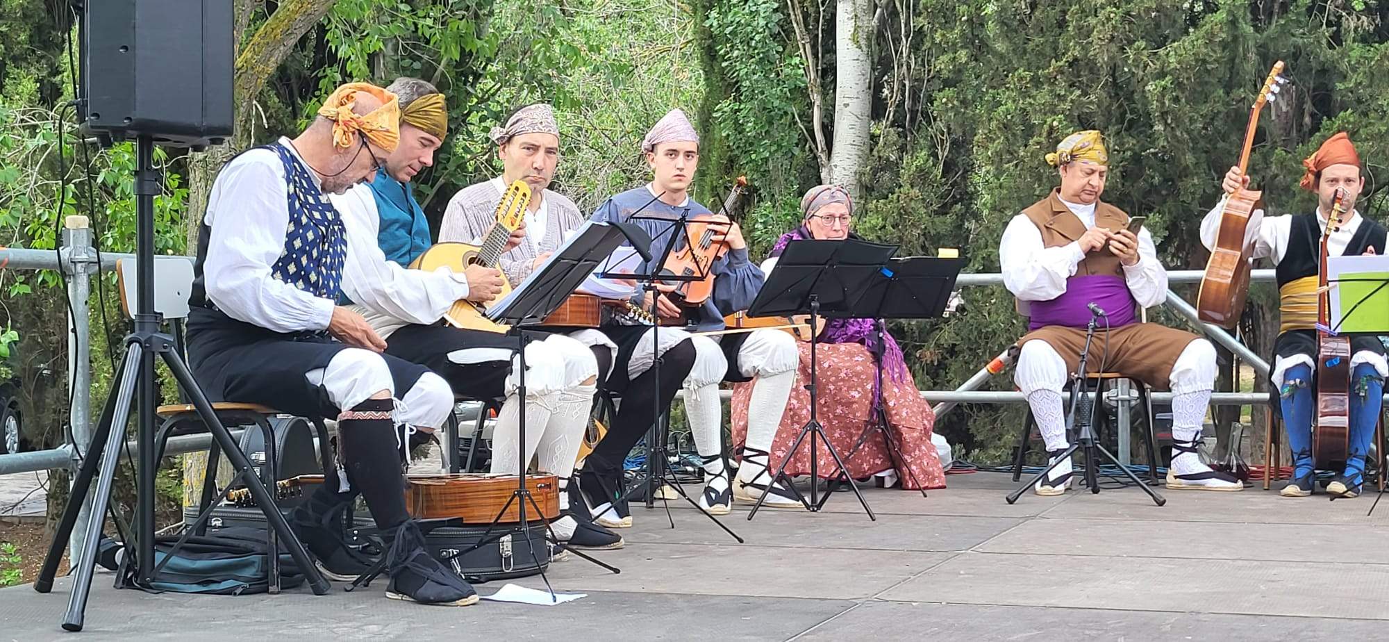 Romería de Nuestra Señora de Salas y de la Huerta en Huesca. Foto Javier García Antón