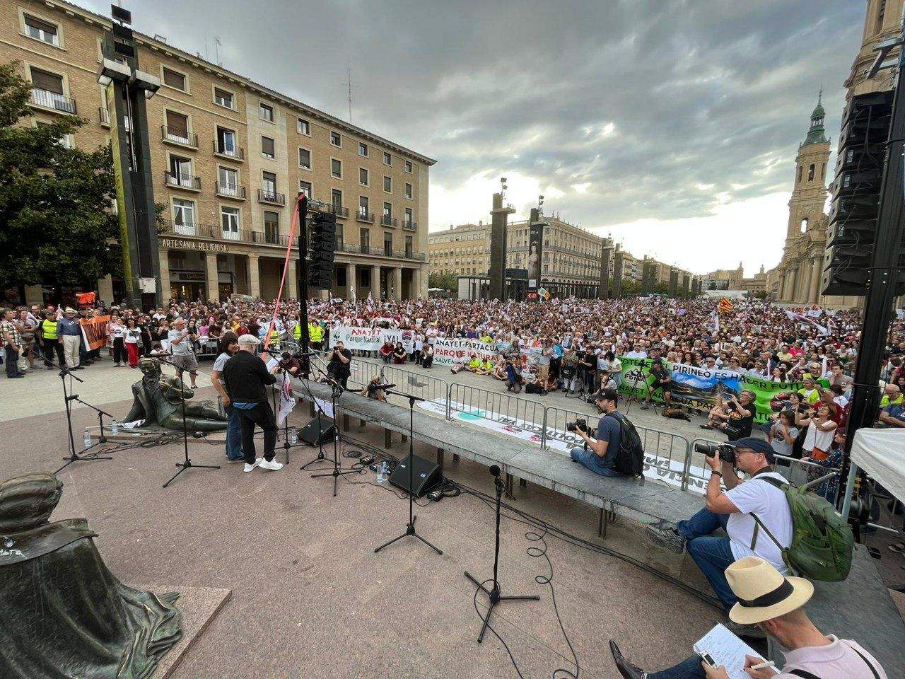 Manifestación en Zaragoza por la protección de Canal Roya. 