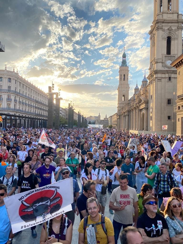 Manifestación en Zaragoza por la protección de Canal Roya. 