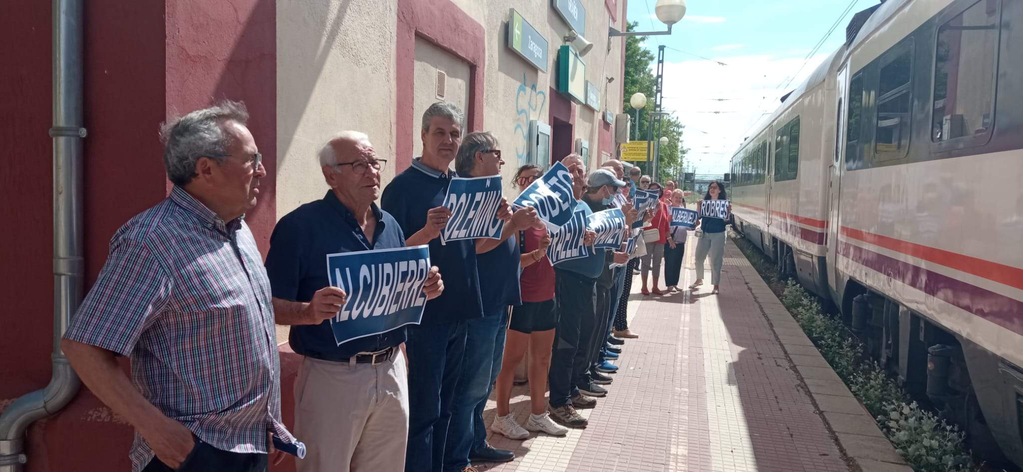 Concentración de Monegros No Pierdas Tu Tren.