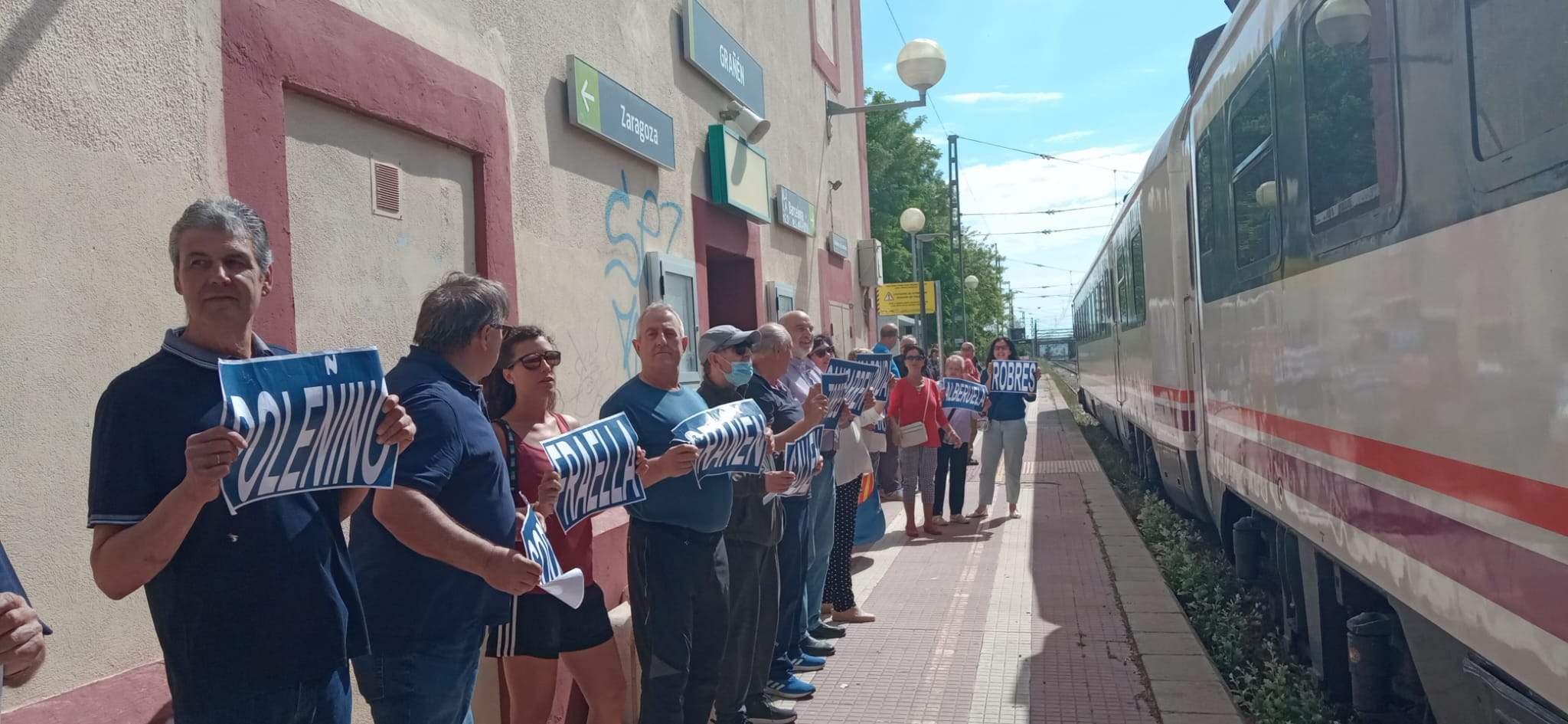 Concentración de Monegros No Pierdas Tu Tren.