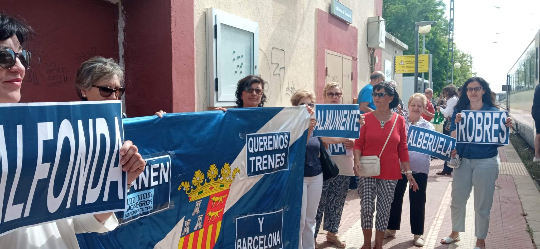 Concentración de Monegros No Pierdas Tu Tren.