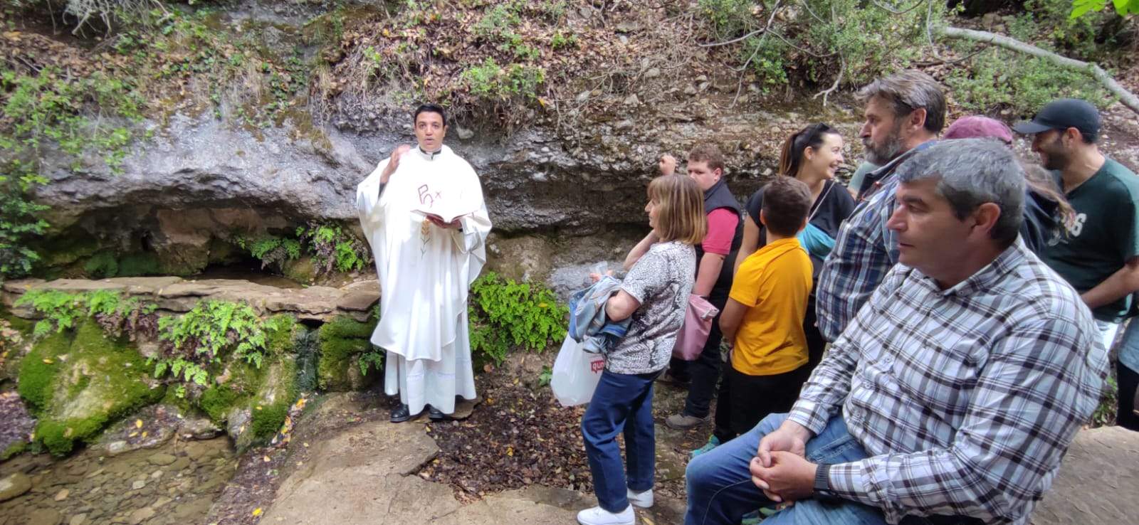Celebración de San Gregorio en San Cosme y San Damián en Panzano. Foto Fernando Paúles