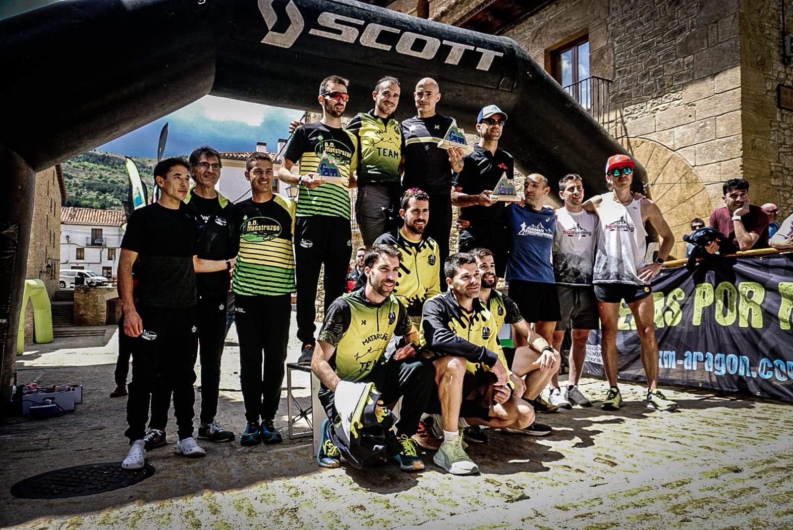 Podio masculino del campeonato clubes.