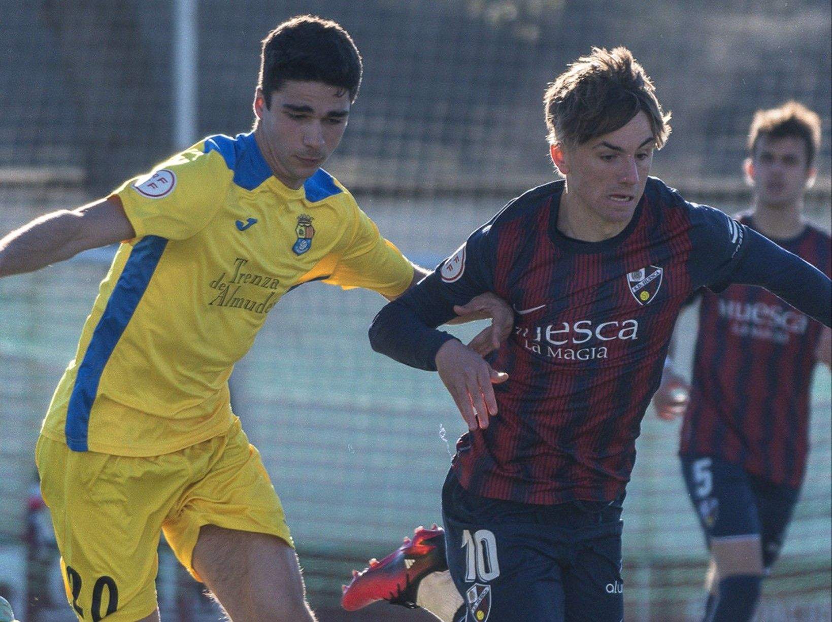 Un momento del partido. Foto: @SDHuescaB