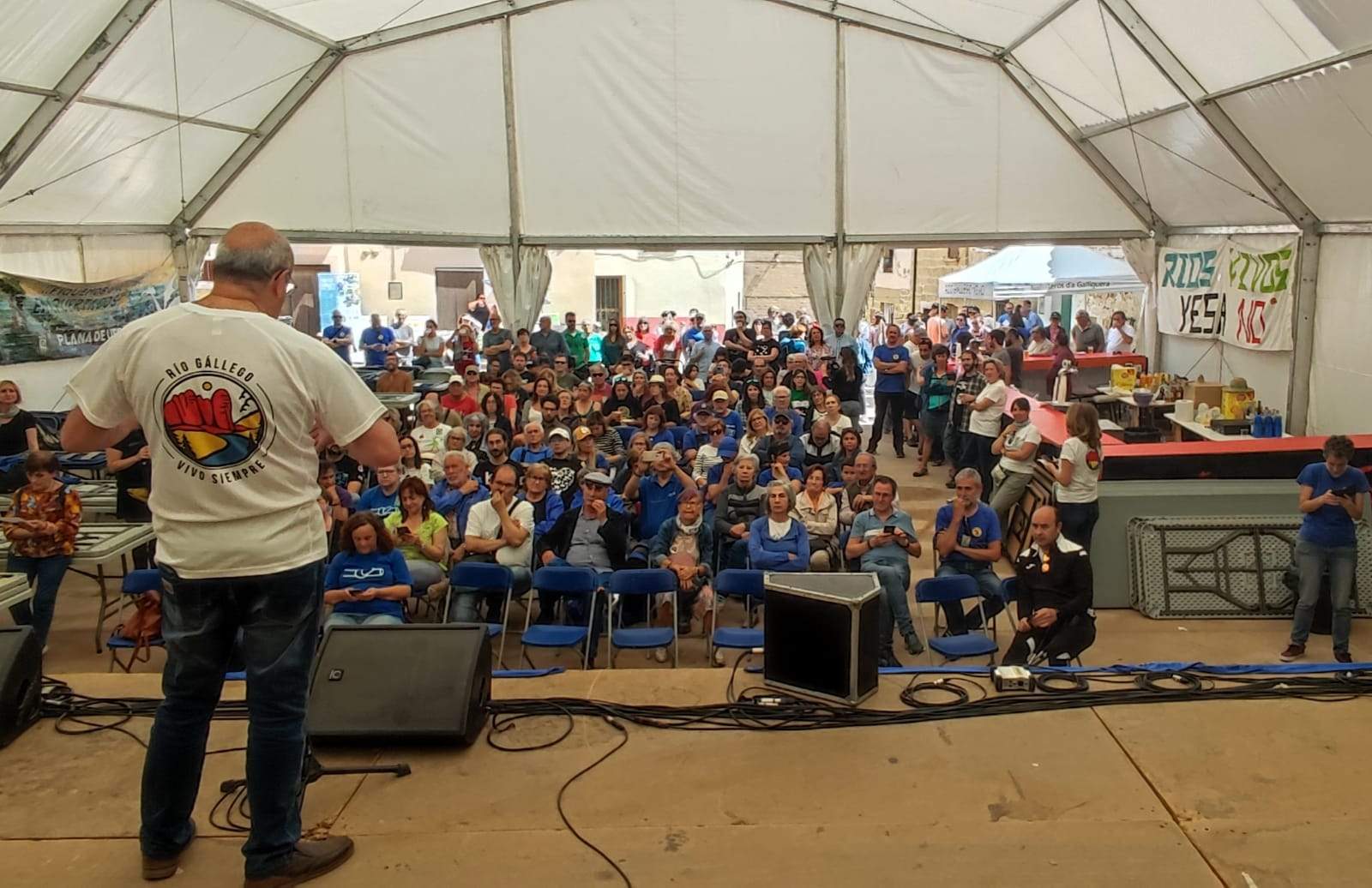 Celebración en Biscarrués del triunfo sobre el pantano.