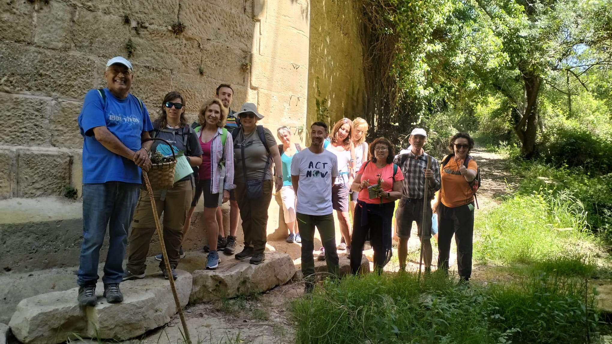 Celebración en Biscarrués del triunfo sobre el pantano.