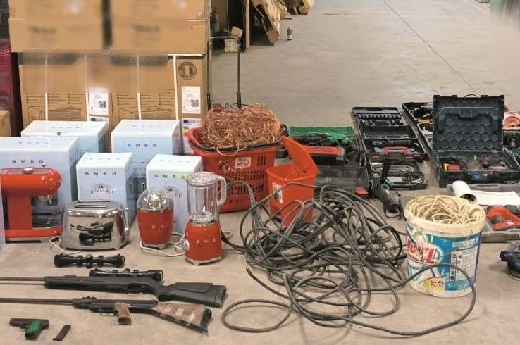 Imagen de parte de los objetos sustraídos en casetas y naves agrícolas.