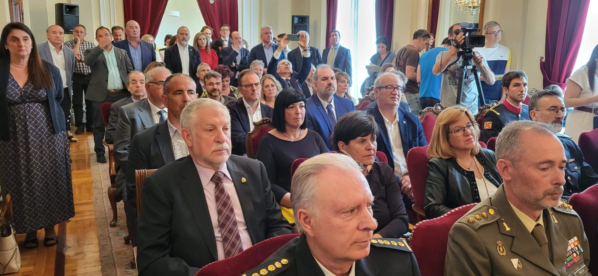 Toma de posesión de Carlos Campo de subdelegado del Gobierno en Huesca. Foto Javier García Antón