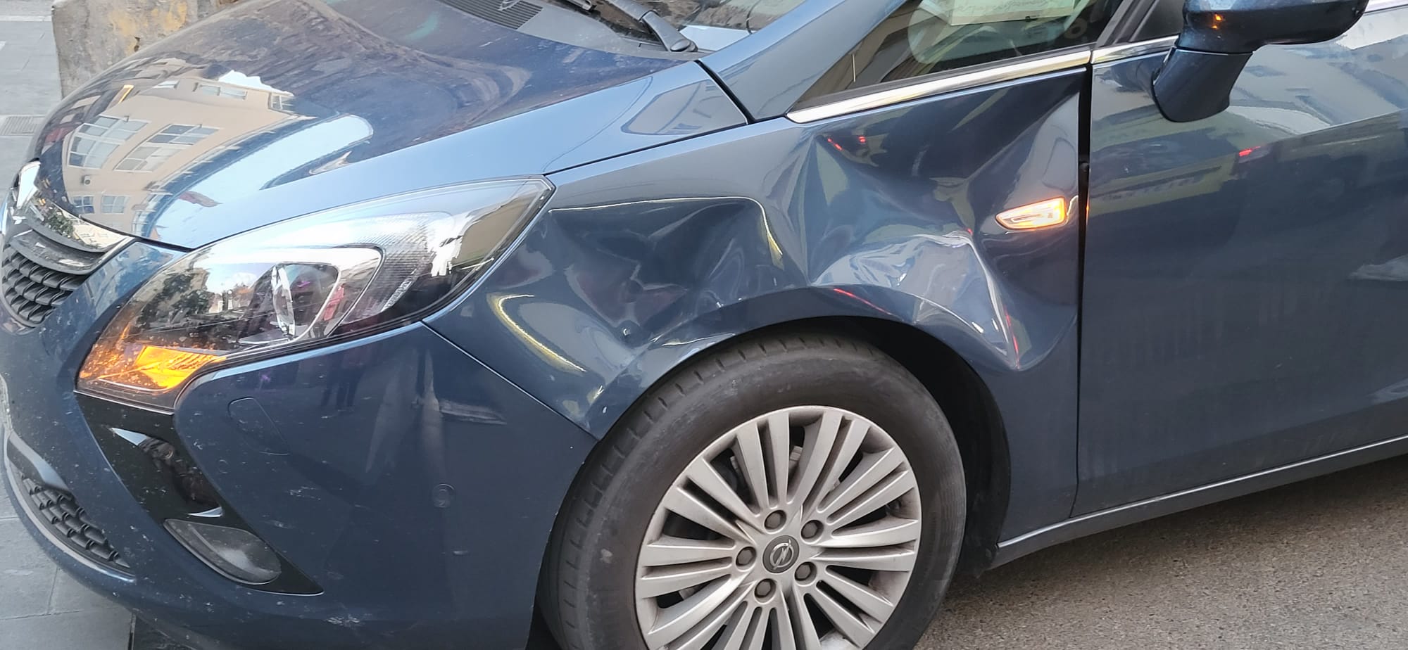 Accidente en la confluencia de San Lorenzo y Argensolas.