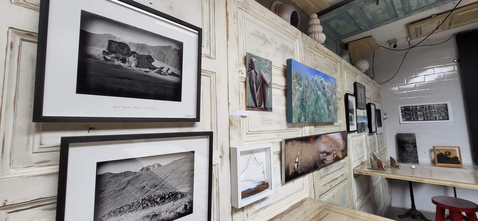 Exposición de obras que se subastarán en "Arte a precio de fortfait".