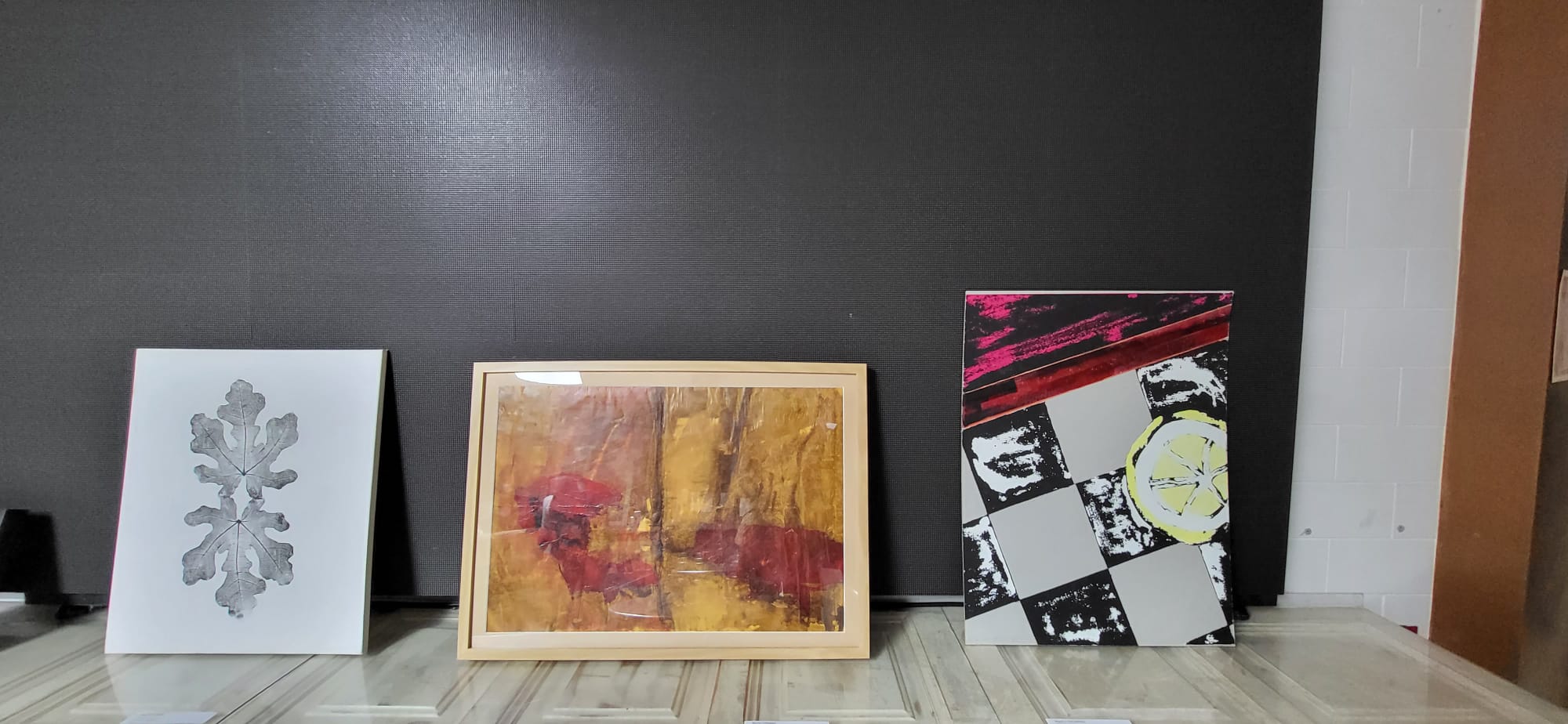 Exposición de obras que se subastarán en "Arte a precio de fortfait".