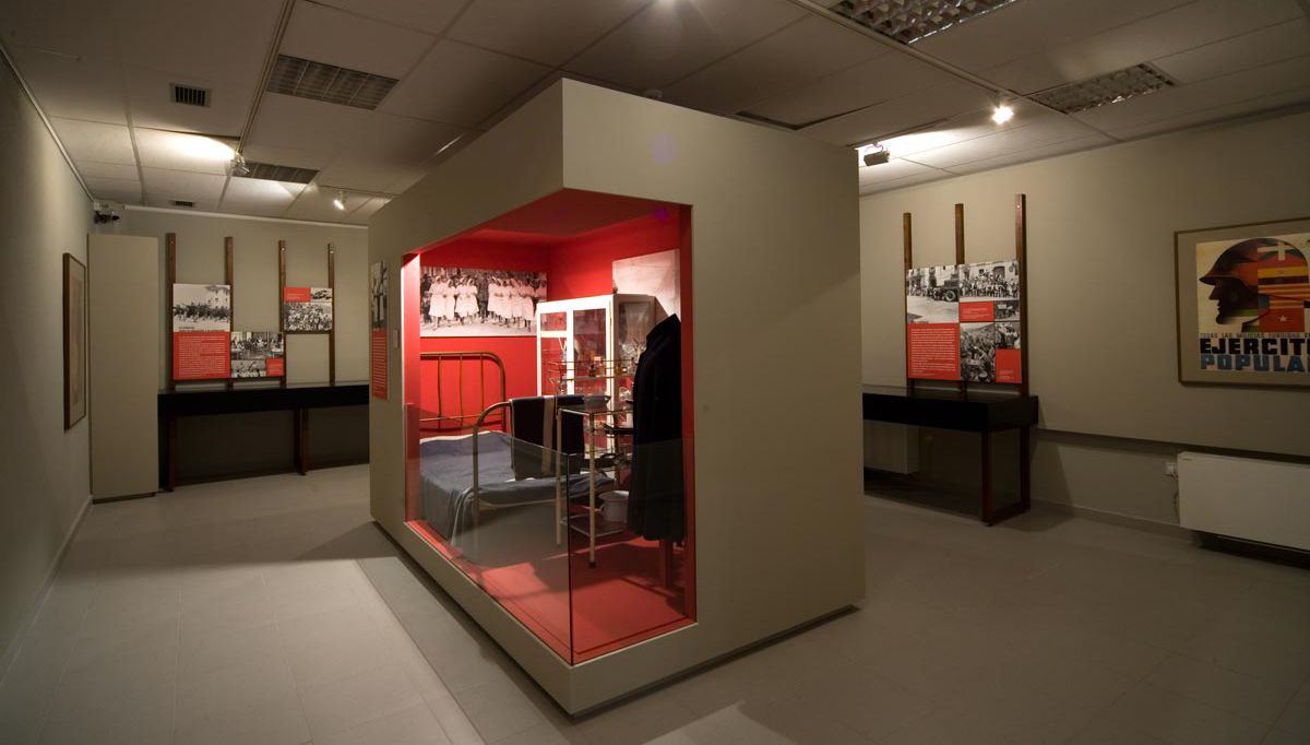 Centro de Interpretación de la Guerra Civil de Robres.