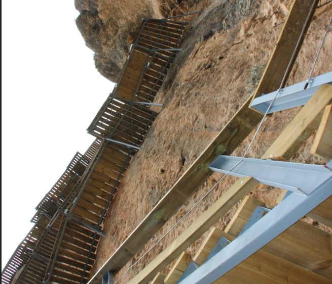 Pasarelas de Montfalcó tras la remodelación.