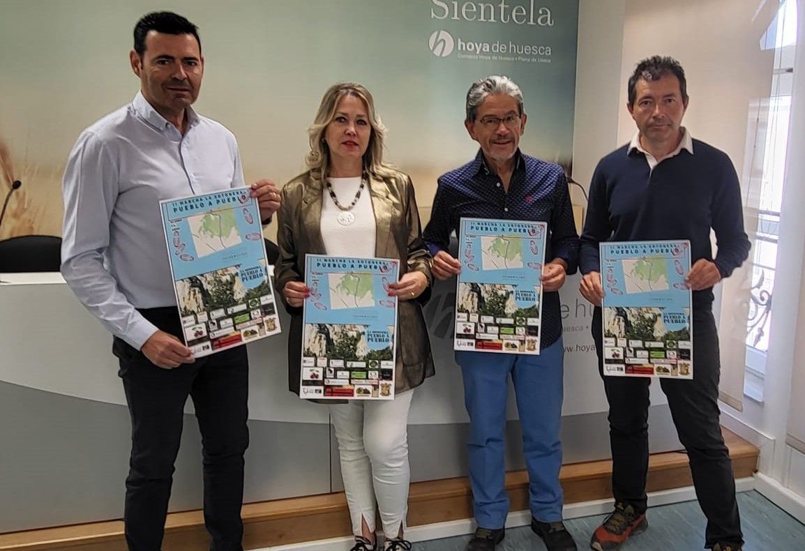 Gabriel Laliena, Beatriz Calvo, Antonio Rico y Javier Cruchaga en la presentación de la Marcha La Sotonera Pueblo a Pueblo