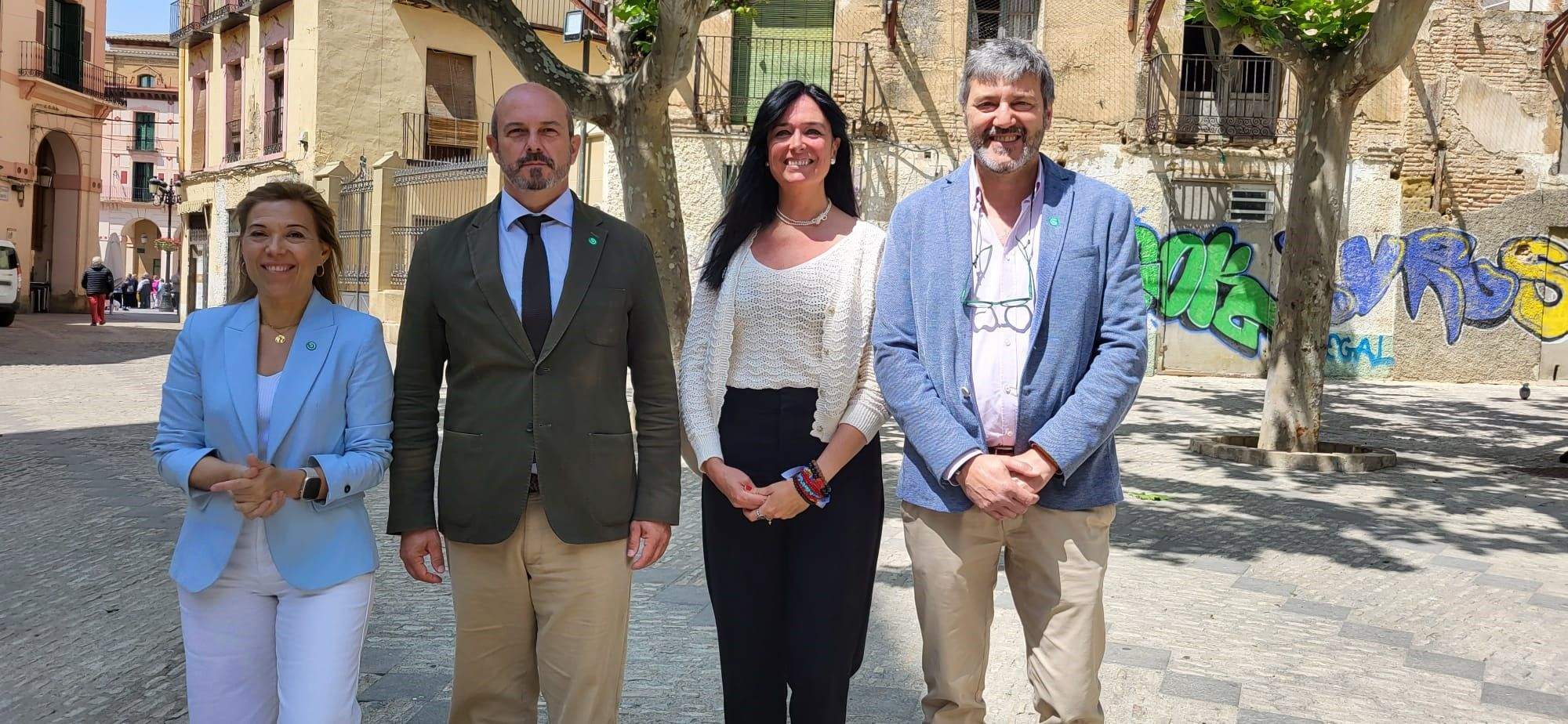 Ana Alós, Pedro Rollán, Lorena Orduna y Gerardo Oliván, en la Plaza de San Pedro