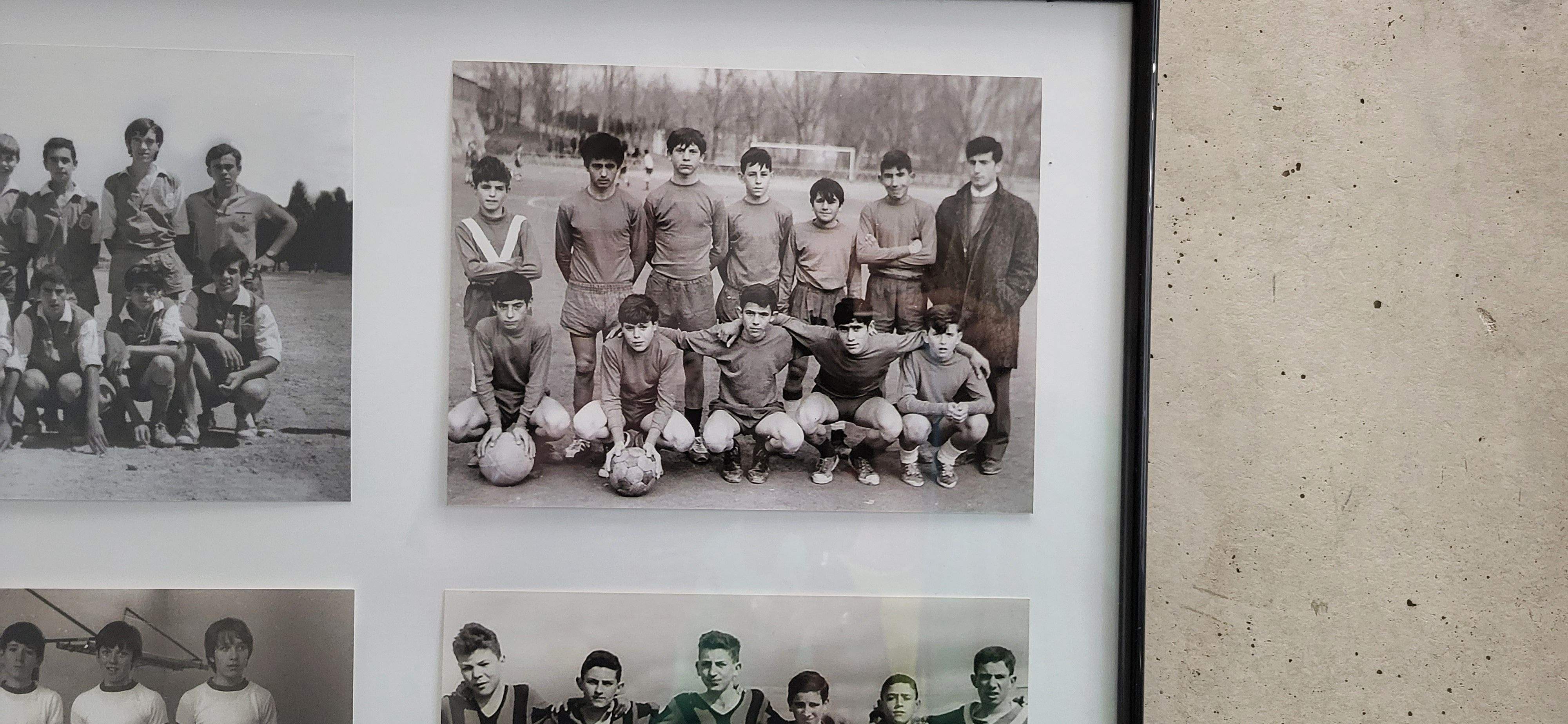  Visita guiada a la exposición "50 años haciendo barrio". Foto Myriam Martínez