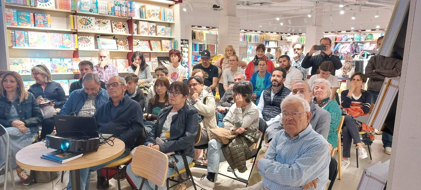 Presentación del libro Cine y Familia en Santos Ochoa