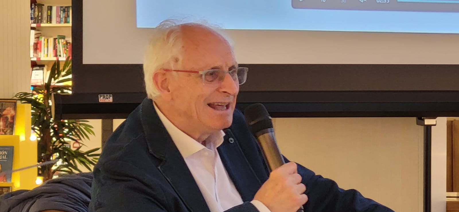 Presentación del libro Cine y Familia en Santos Ochoa