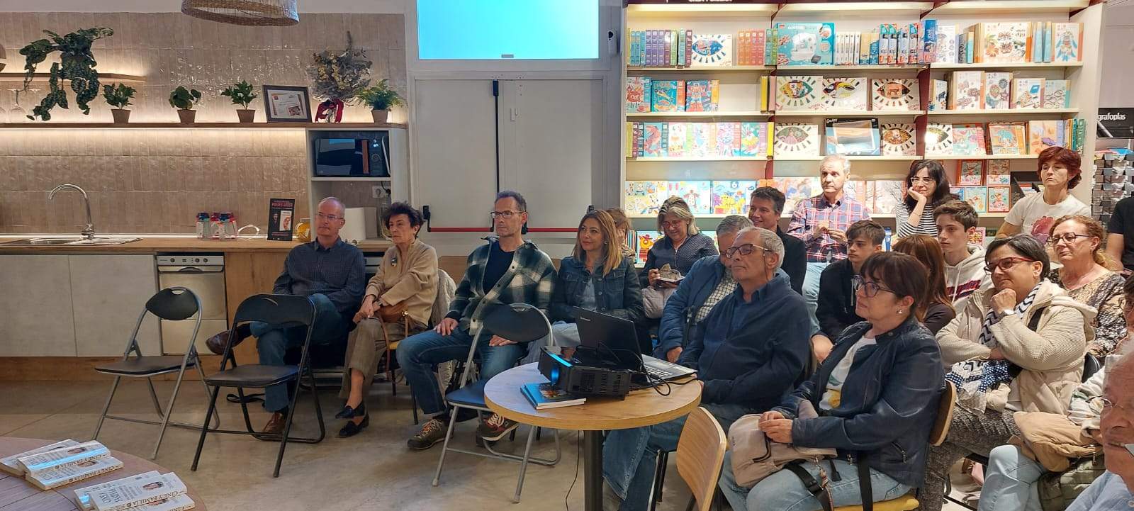 Presentación del libro Cine y Familia en Santos Ochoa