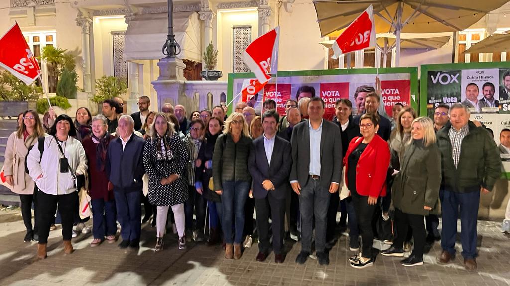 Los socialistas en el inicio de la campaña electoral.
