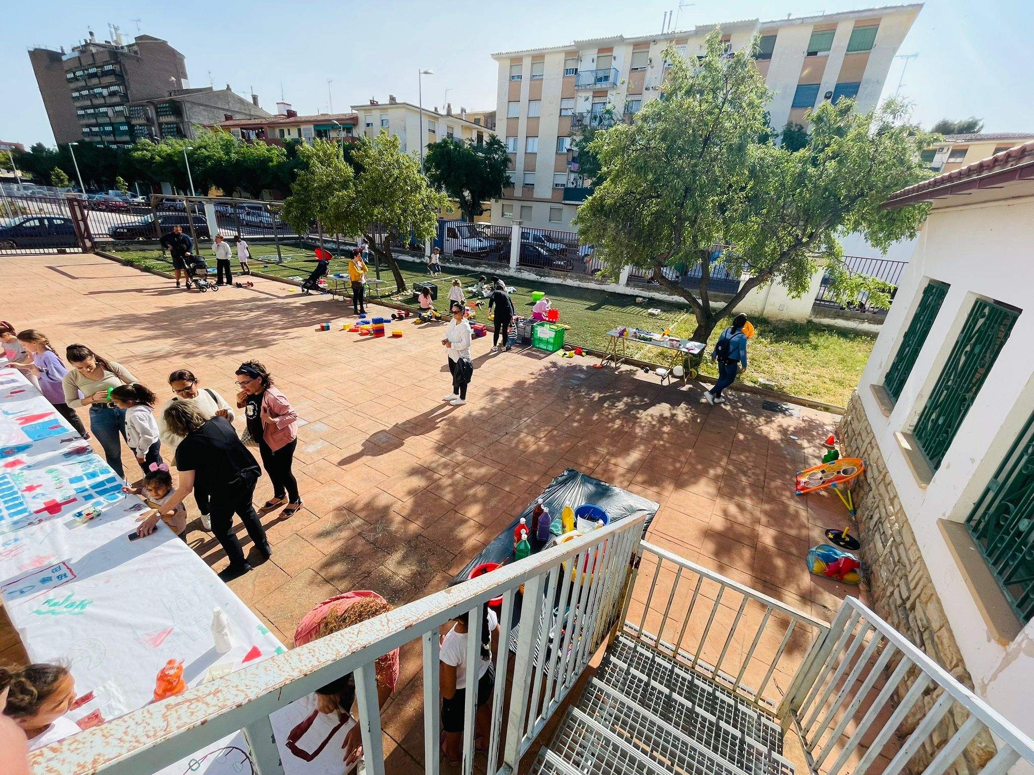 Talleres y juegos al aire libre